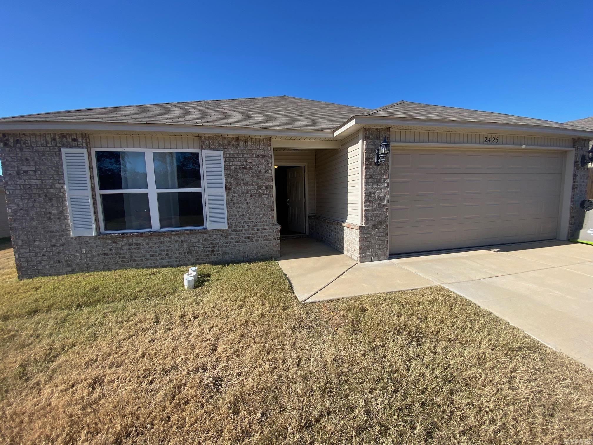 2425 Vivian Drive