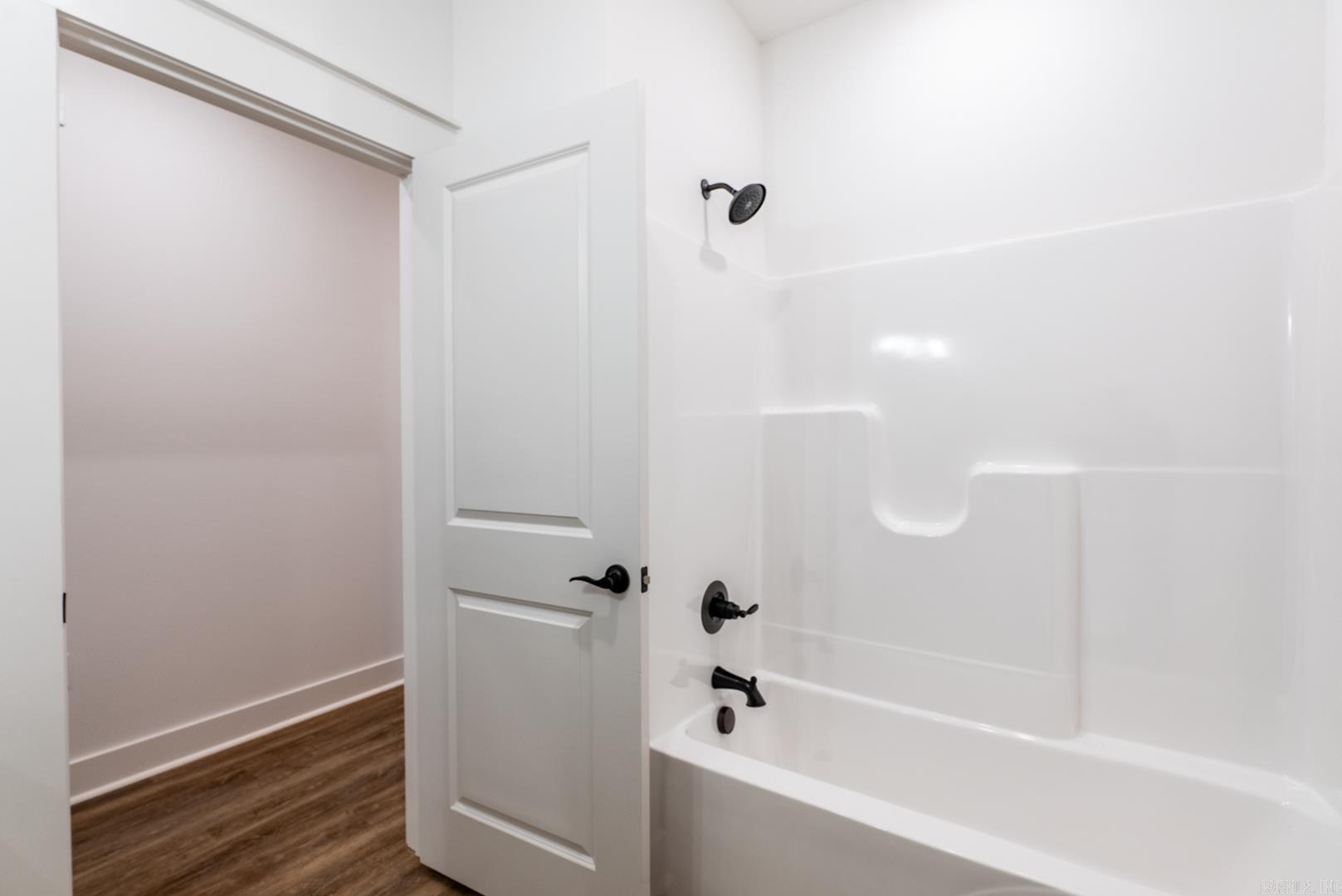 5 Dragonfly Cove Greenbrier, AR 72058