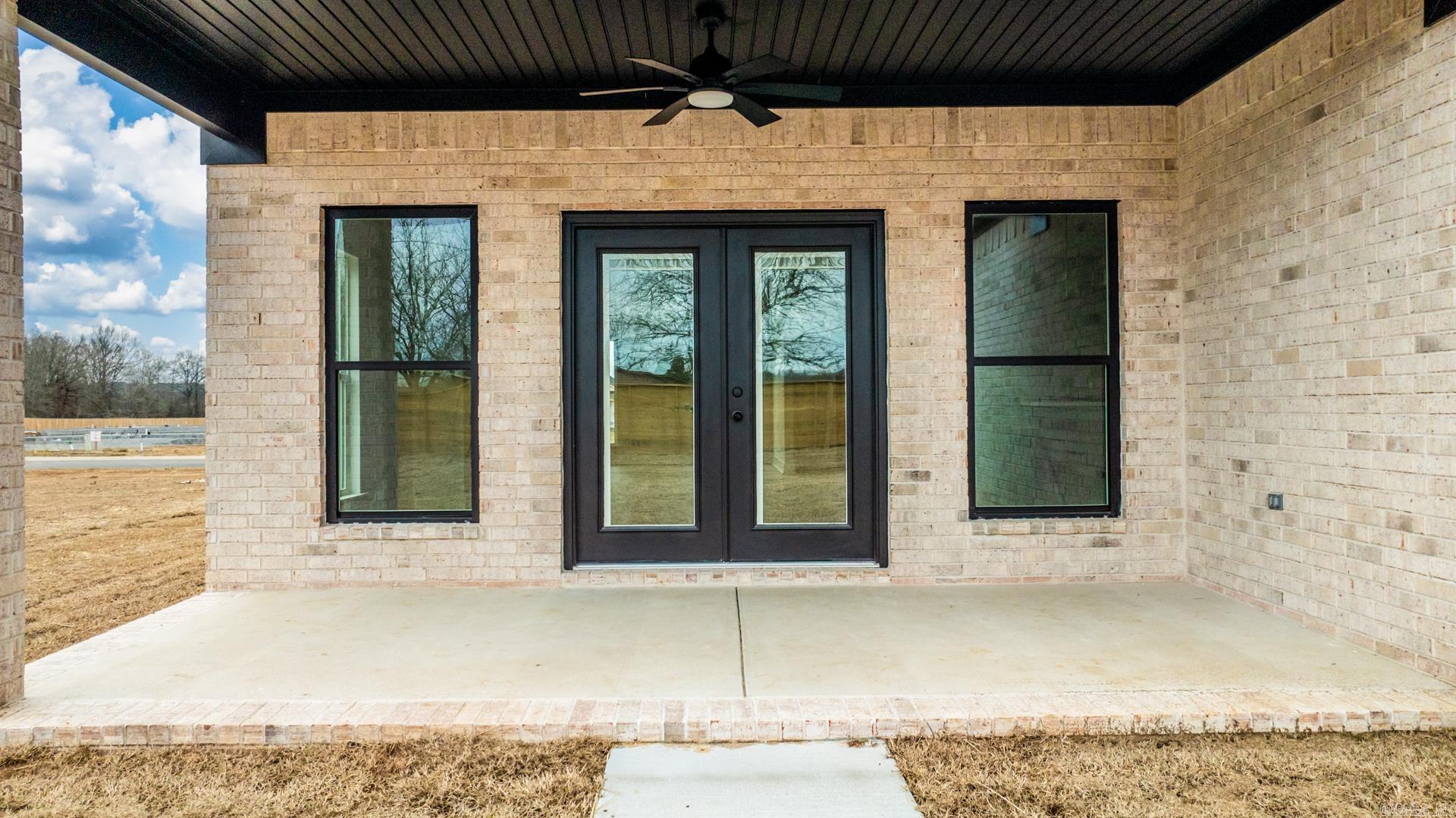 5 Dragonfly Cove Greenbrier, AR 72058