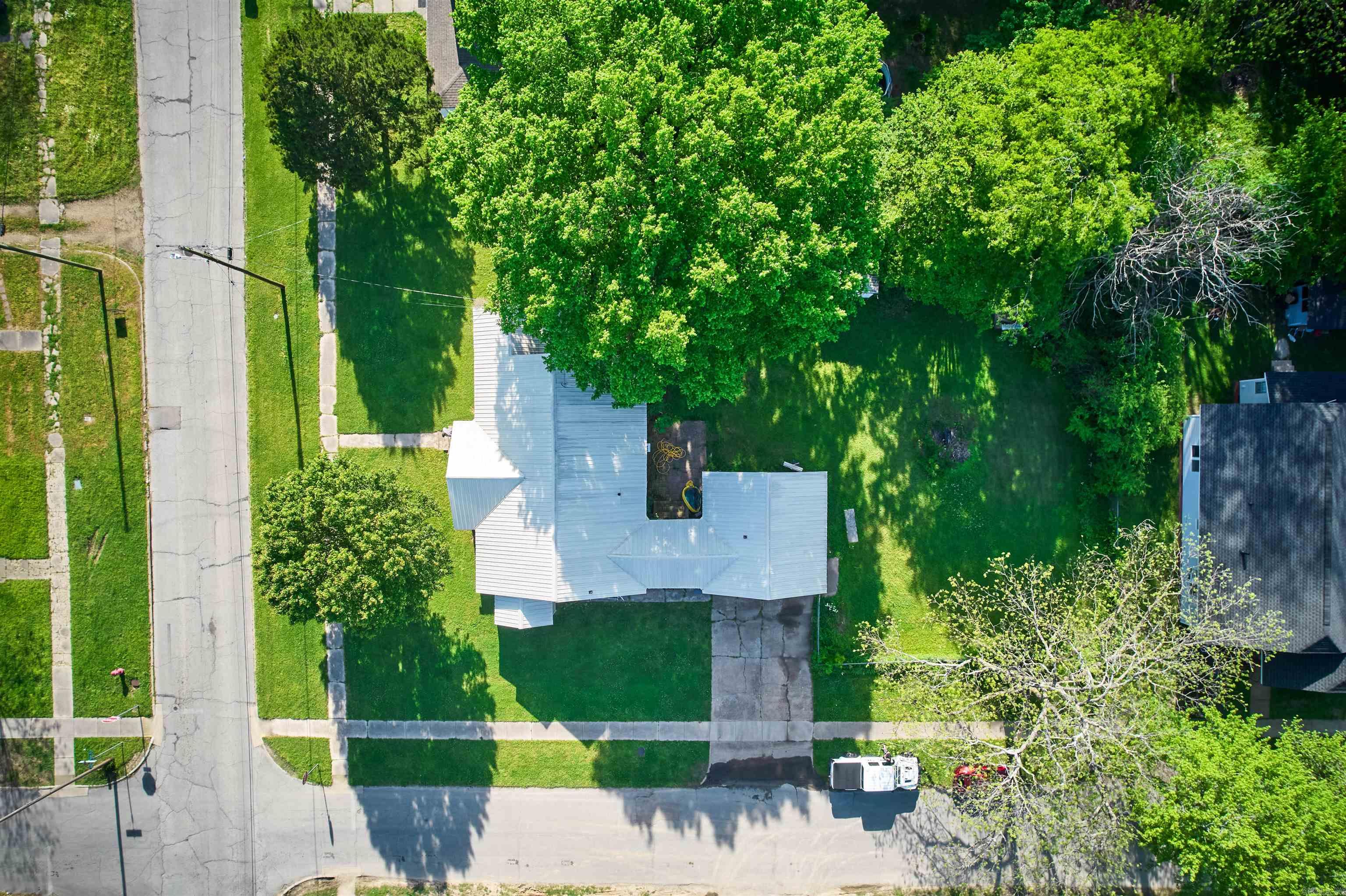 1100 W Jefferson  Jonesboro, AR
