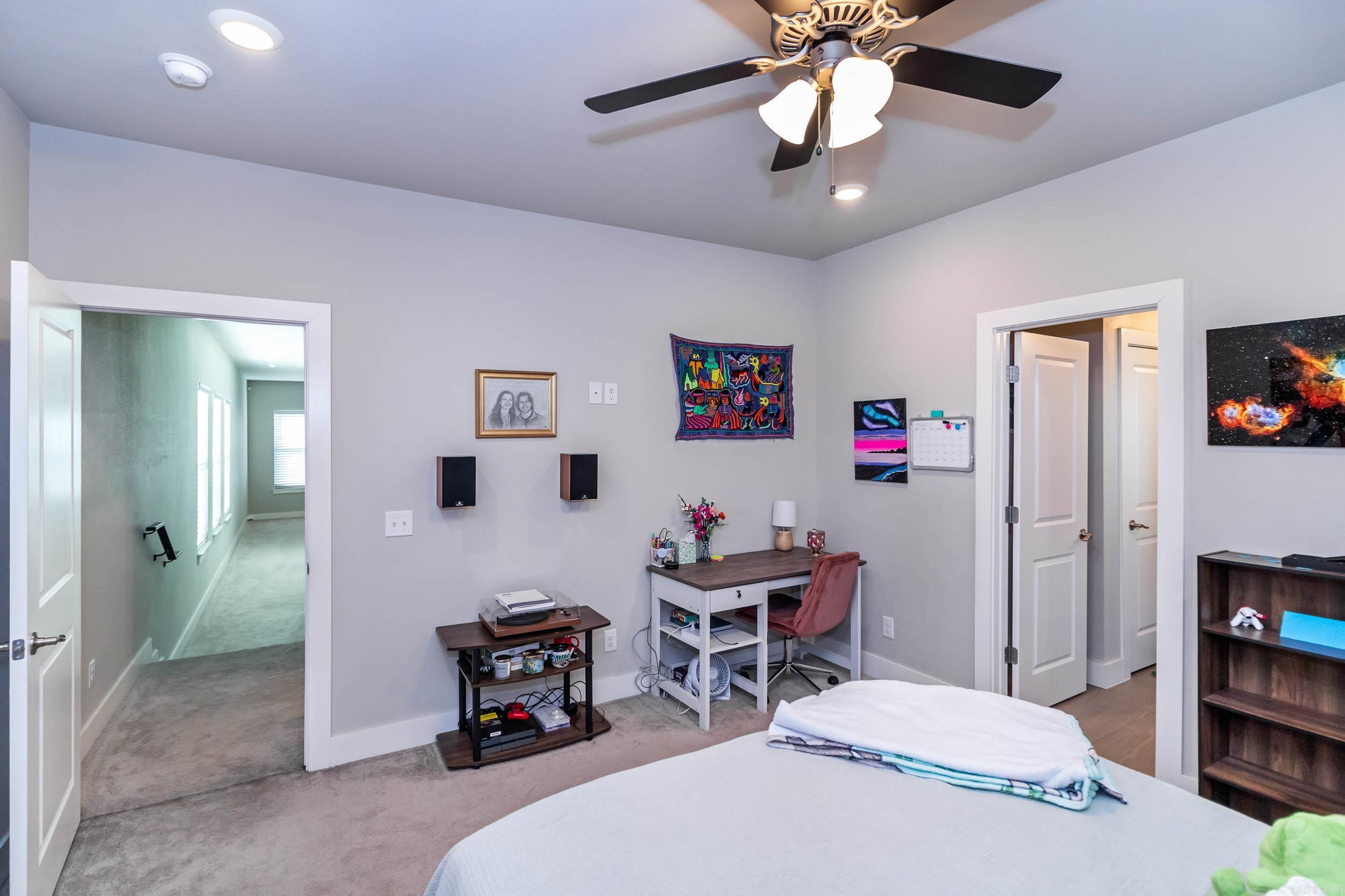 146 E South  Fayetteville, AR