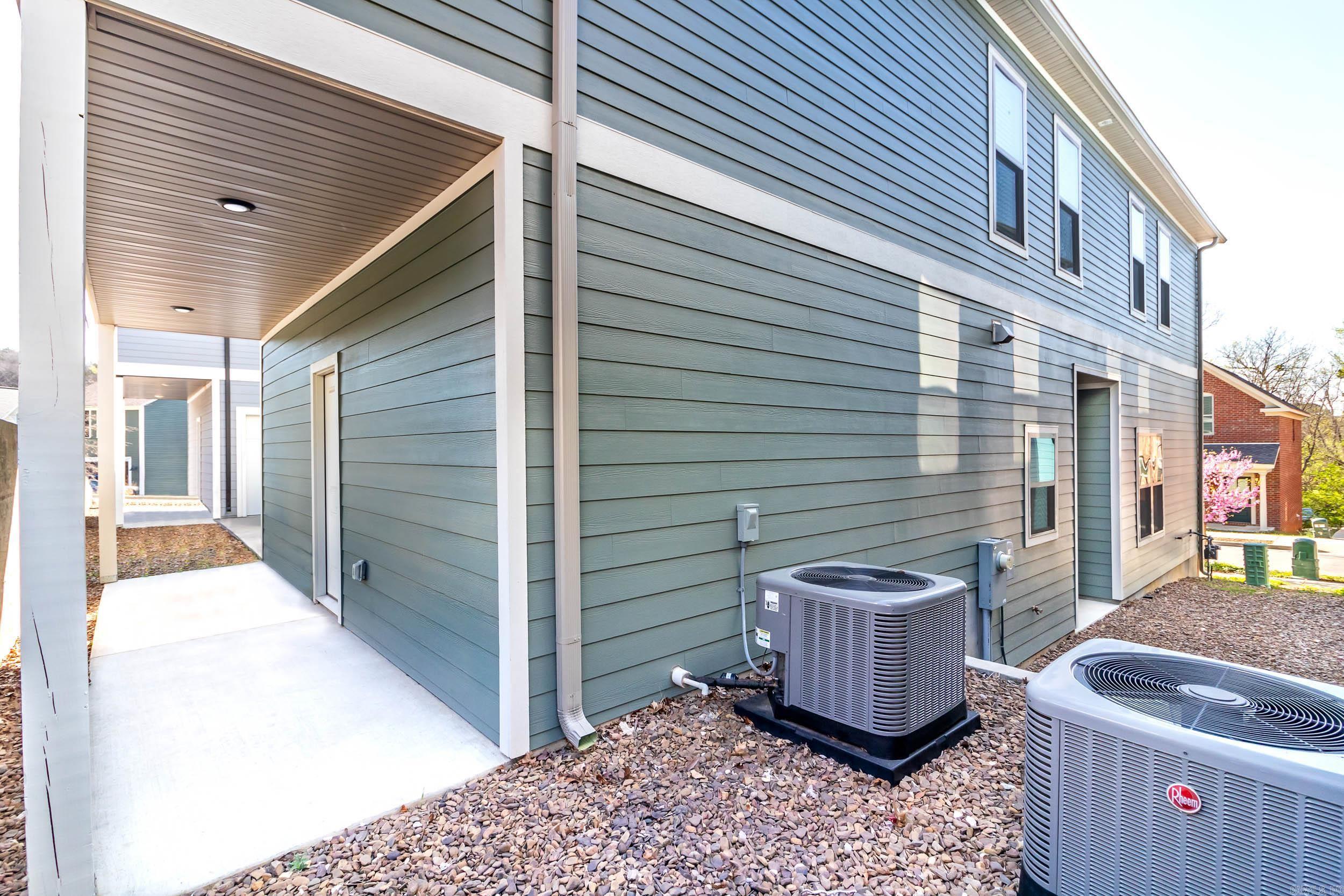 146 E South  Fayetteville, AR