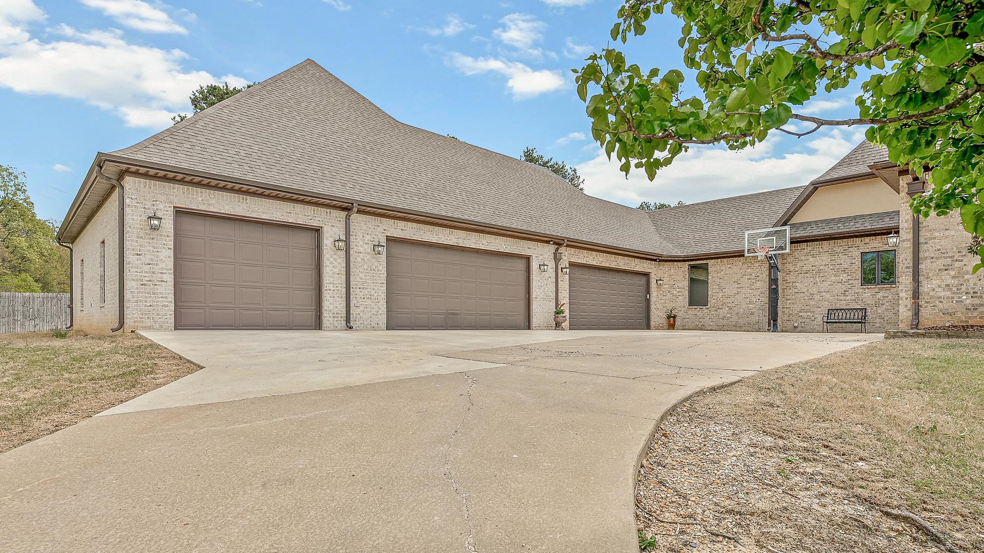 4208  Nobhill  Jonesboro, AR