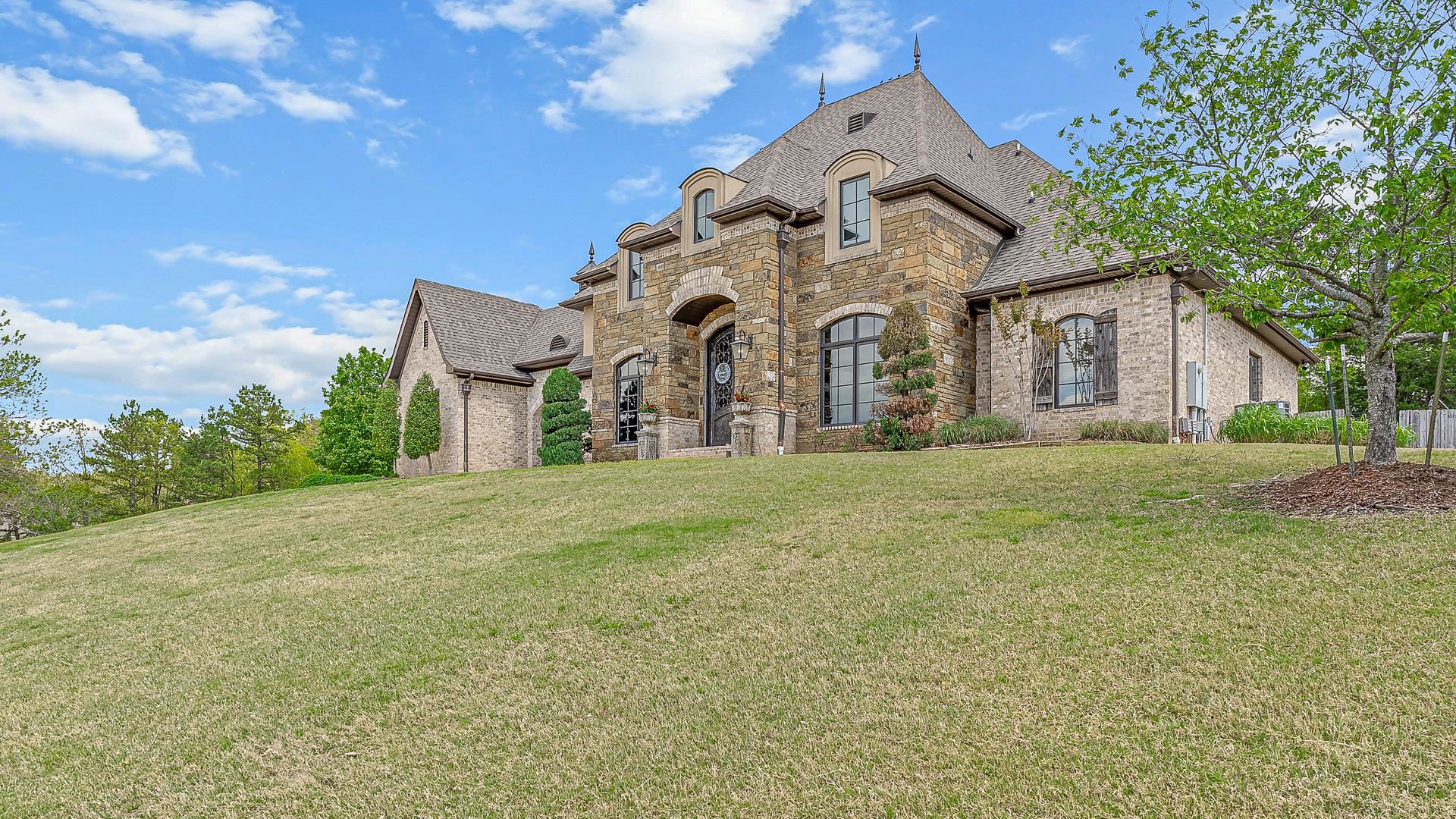 4208  Nobhill  Jonesboro, AR