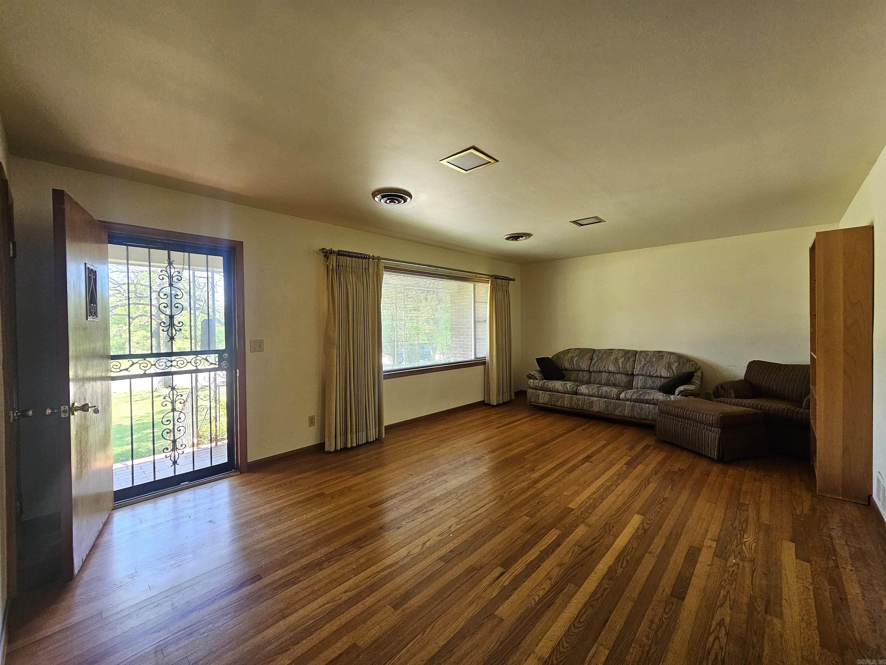 503 Spring Street Marshall, AR 72650