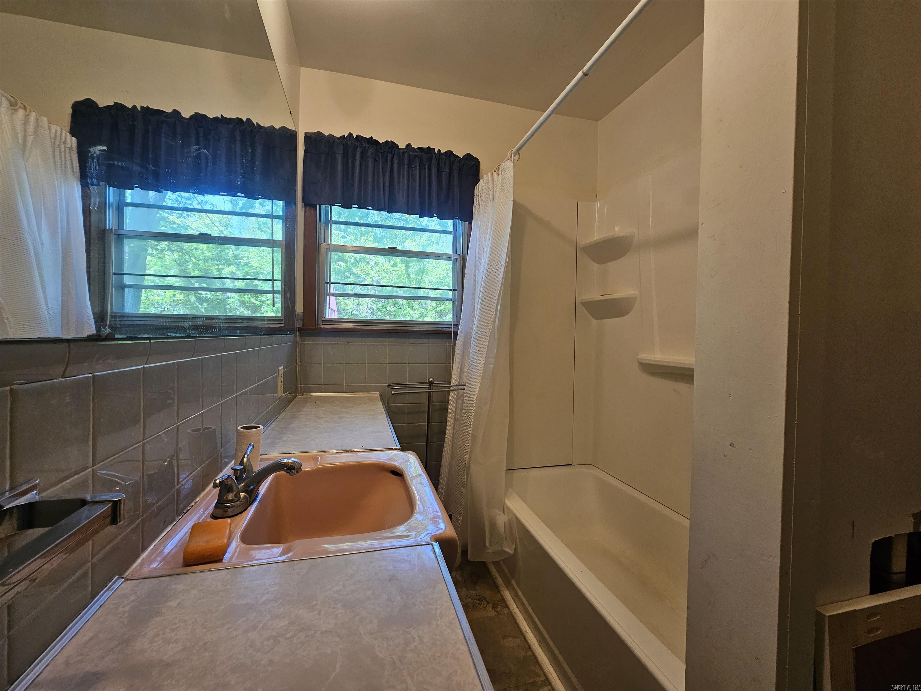 503 Spring Street Marshall, AR 72650