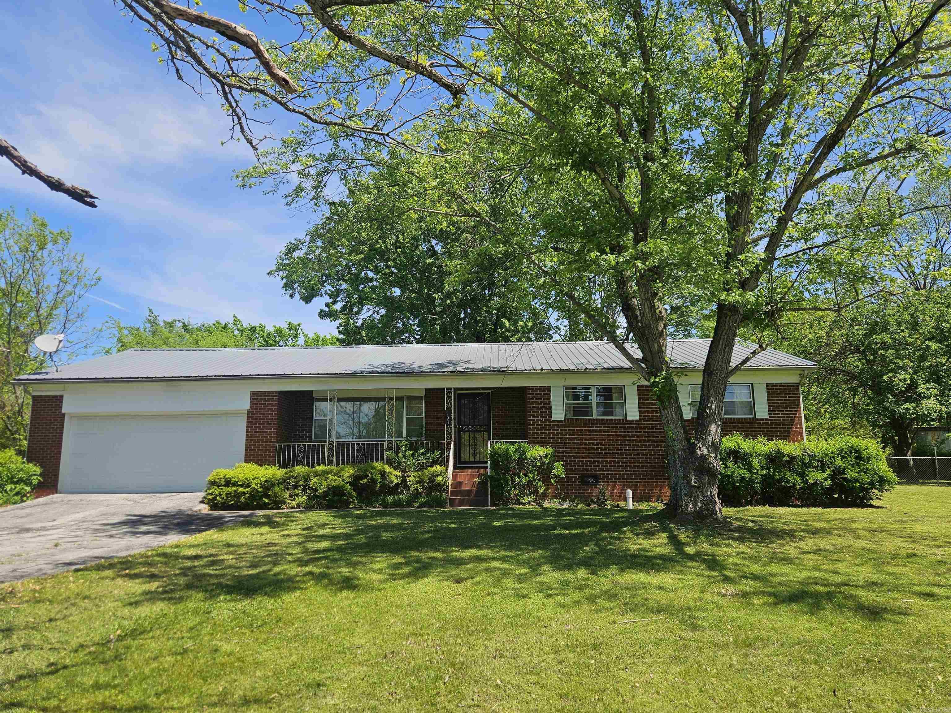 503 Spring Street Marshall, AR 72650