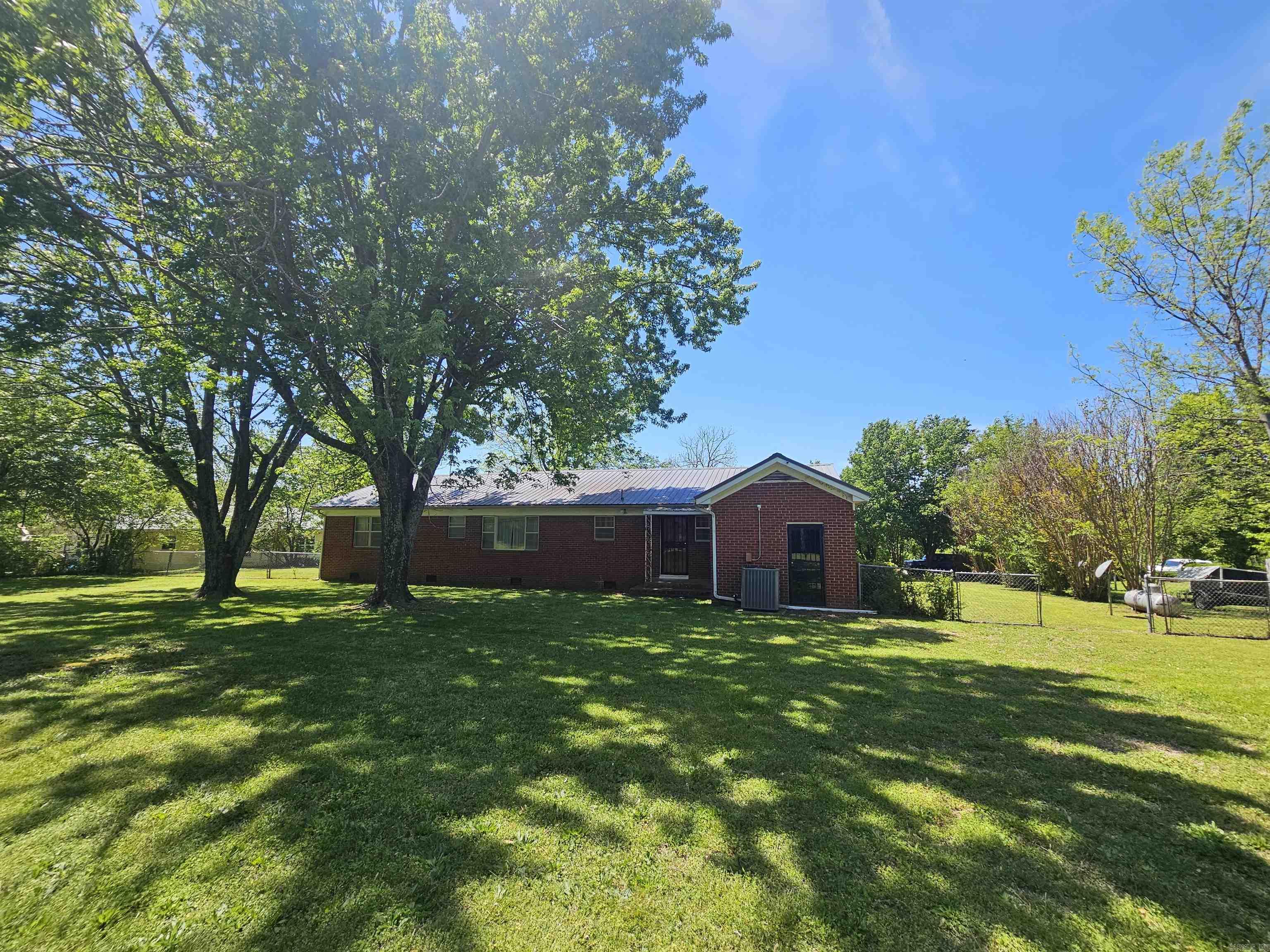 503 Spring Street Marshall, AR 72650