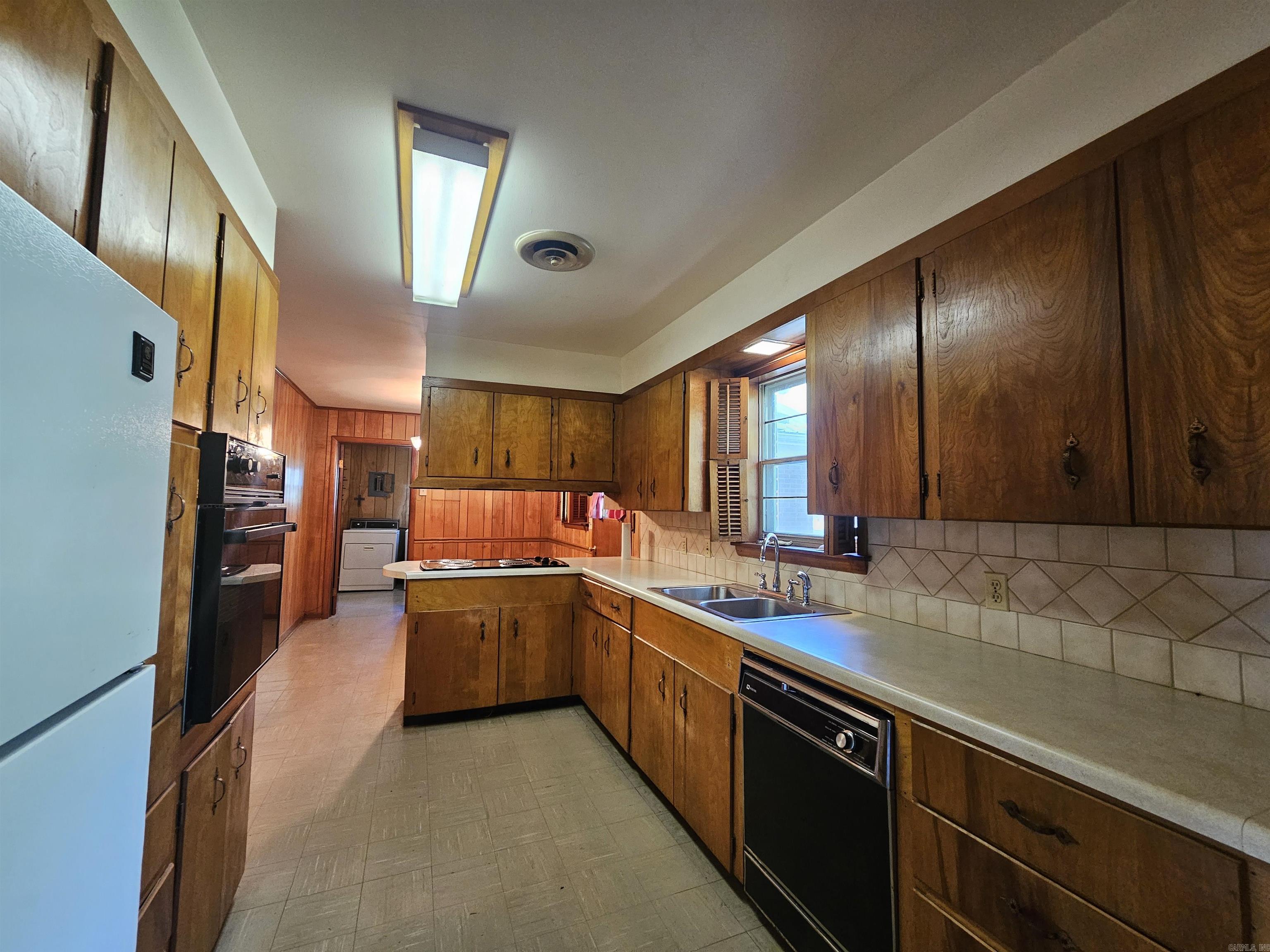 503 Spring Street Marshall, AR 72650