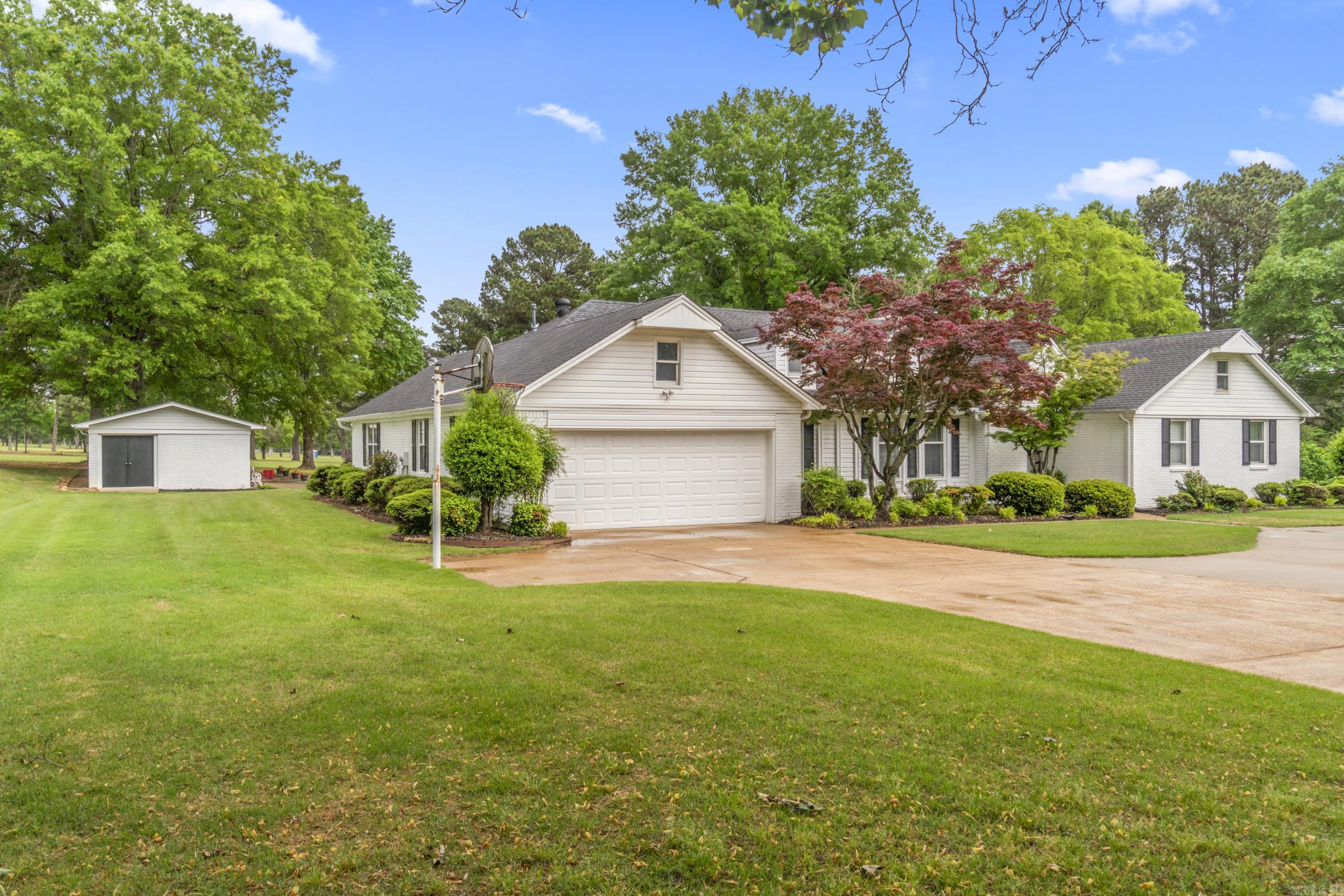 82  Country Club Circle  Searcy, AR