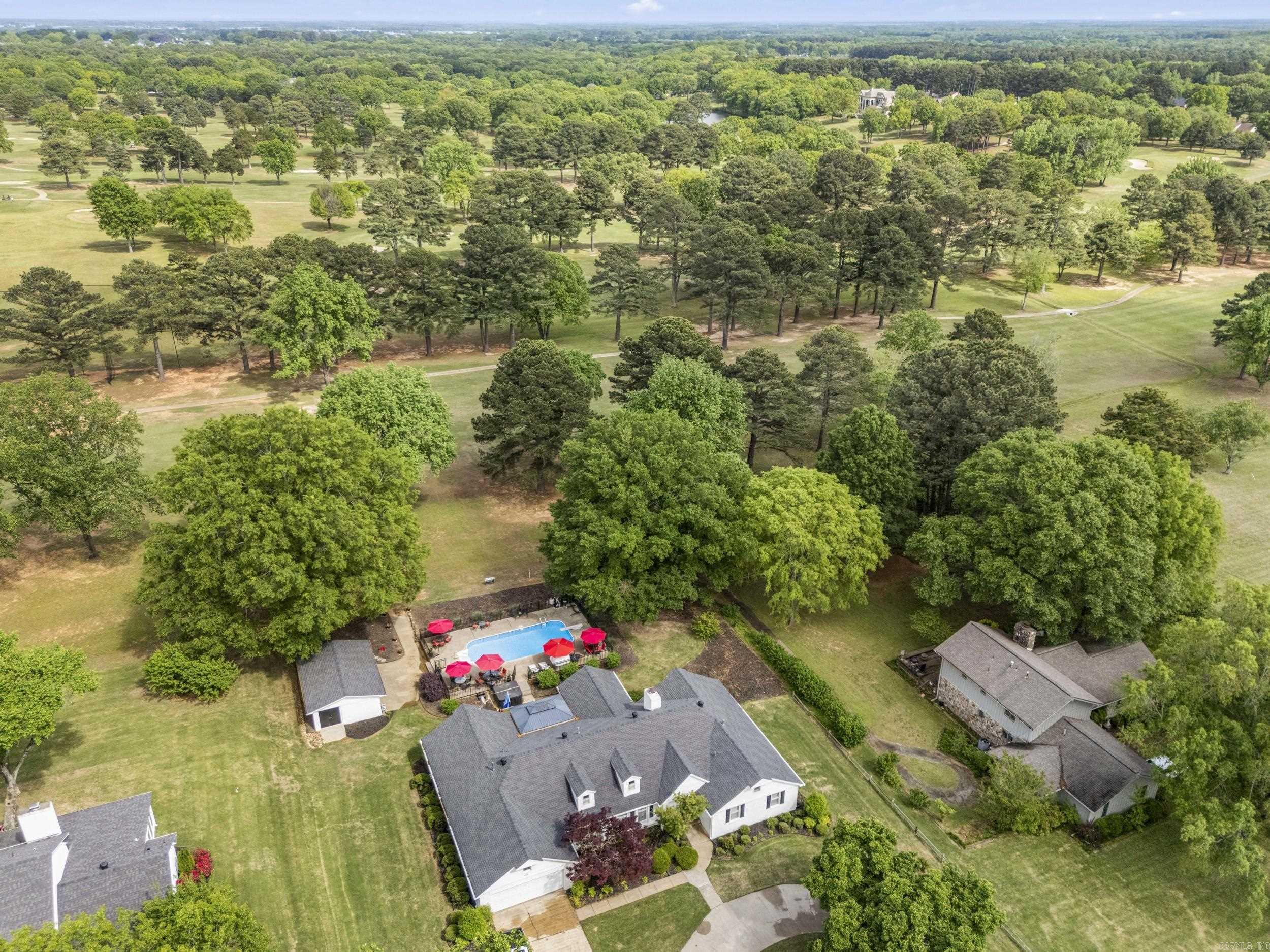82  Country Club Circle  Searcy, AR