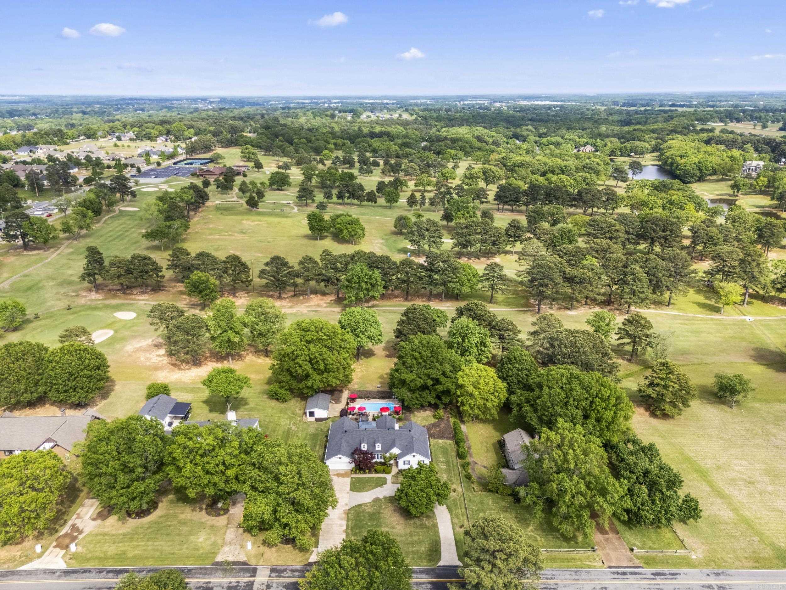 82  Country Club Circle  Searcy, AR