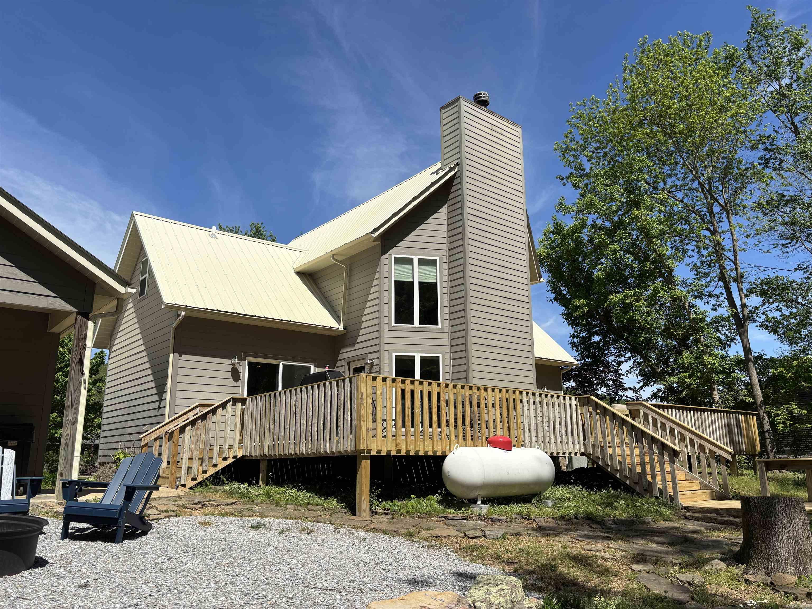 834 S Riverview Lane Mountain View, AR 72560