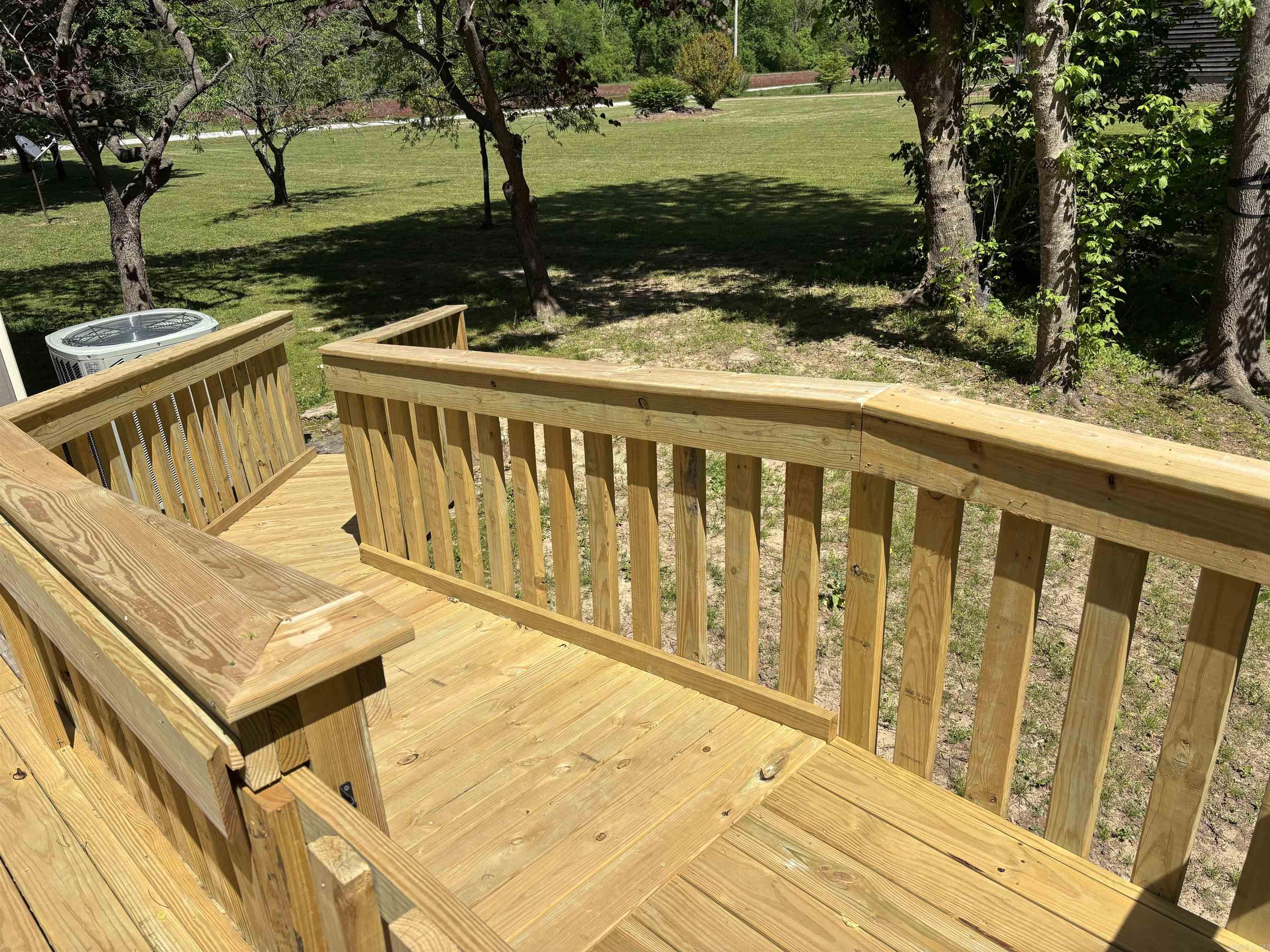 834 S Riverview Lane Mountain View, AR 72560