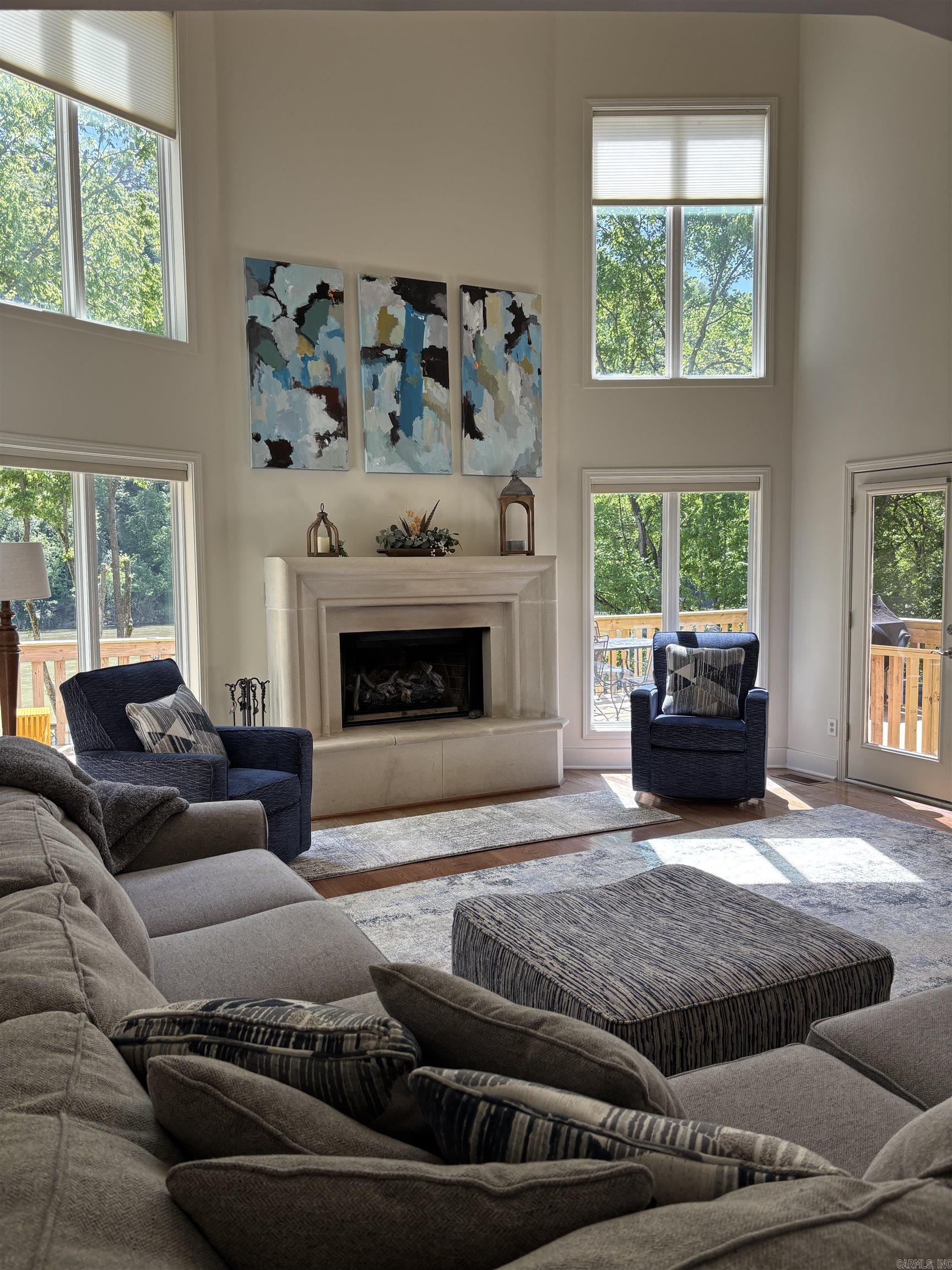 834 S Riverview Lane Mountain View, AR 72560