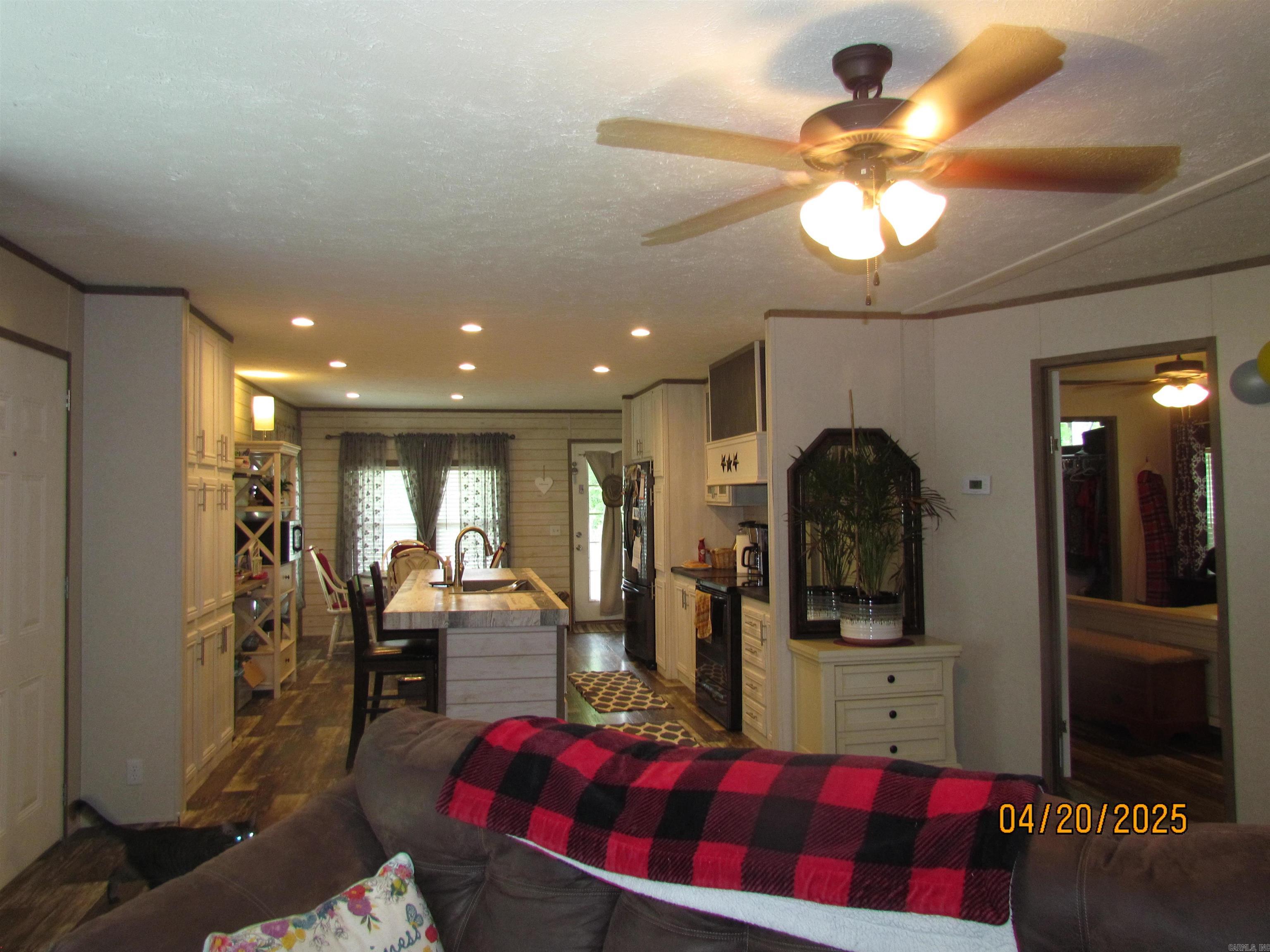 2053,2049,2051 N Hwy 189  Hamburg, AR