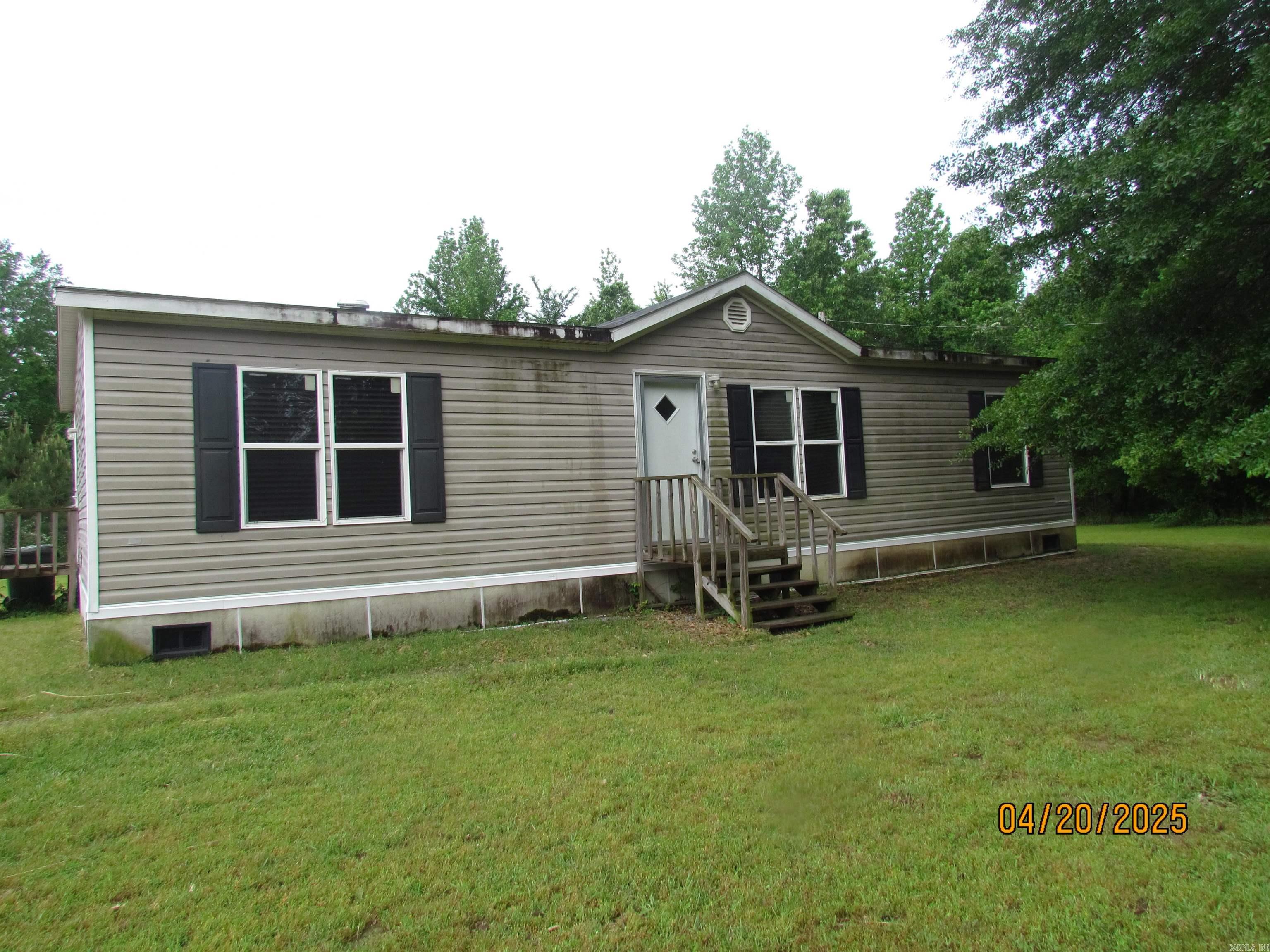 2053,2049,2051 N Hwy 189  Hamburg, AR