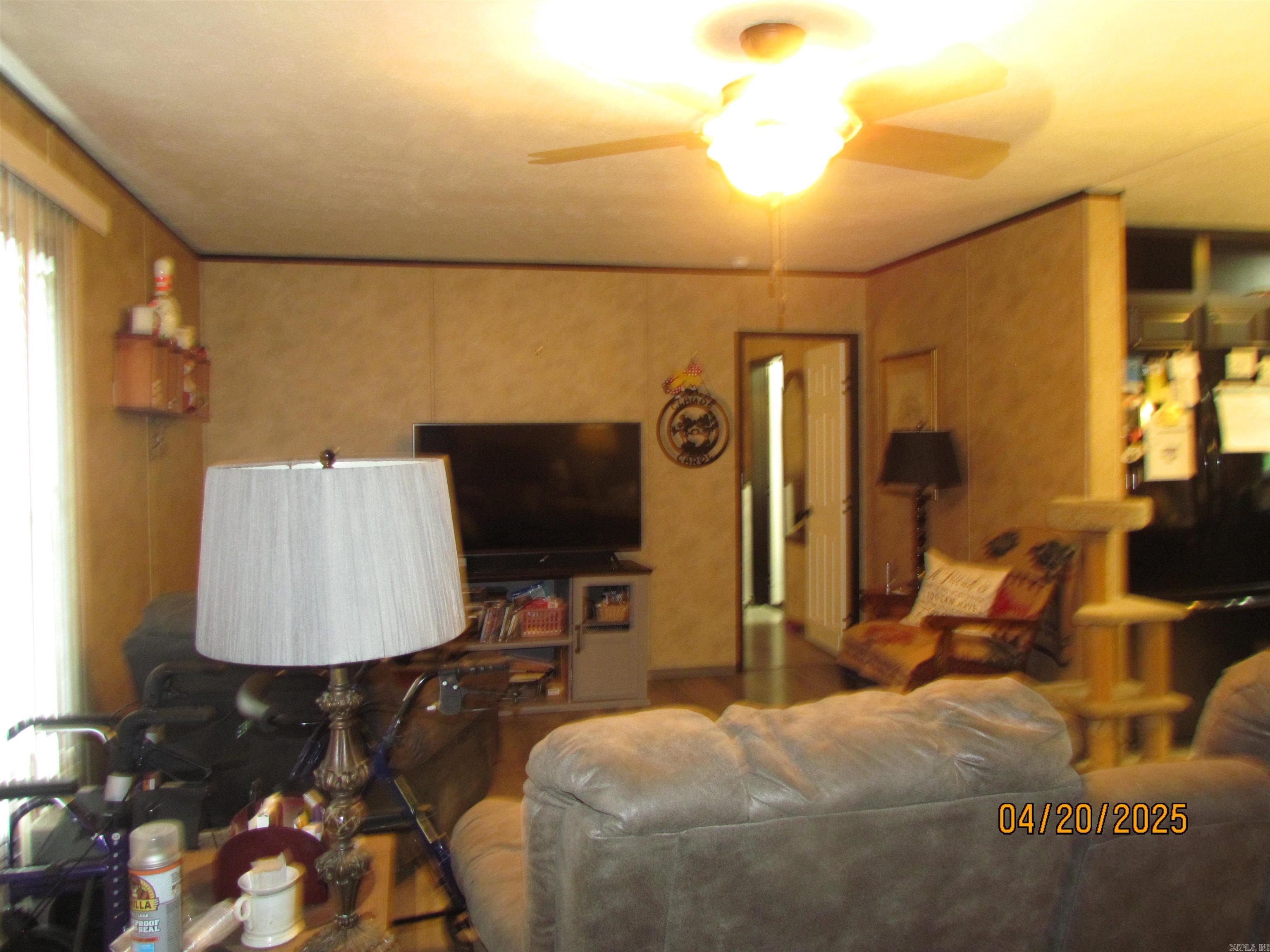 2053,2049,2051 N Hwy 189  Hamburg, AR