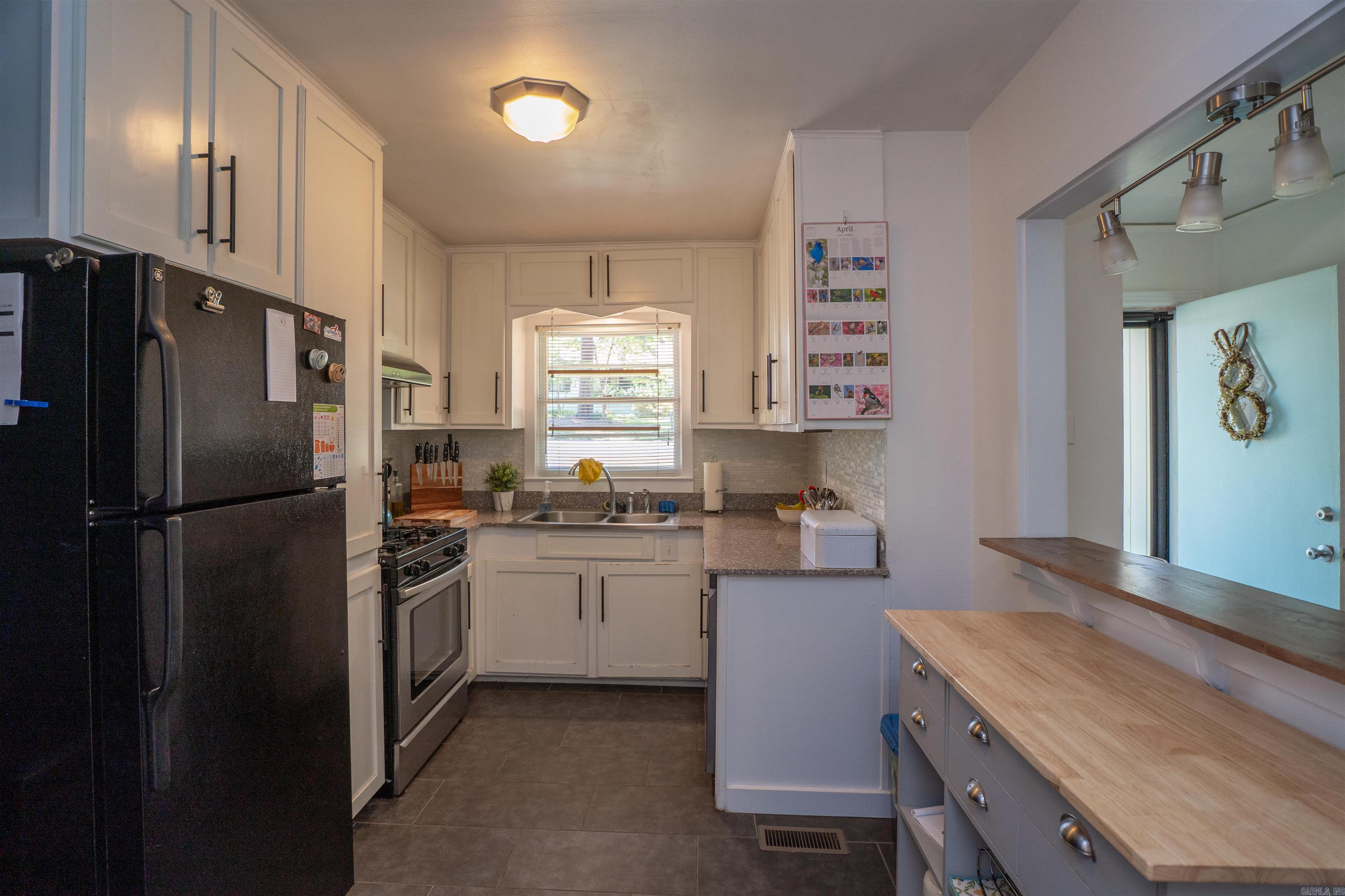 1020  Pine Valley  Little Rock, AR