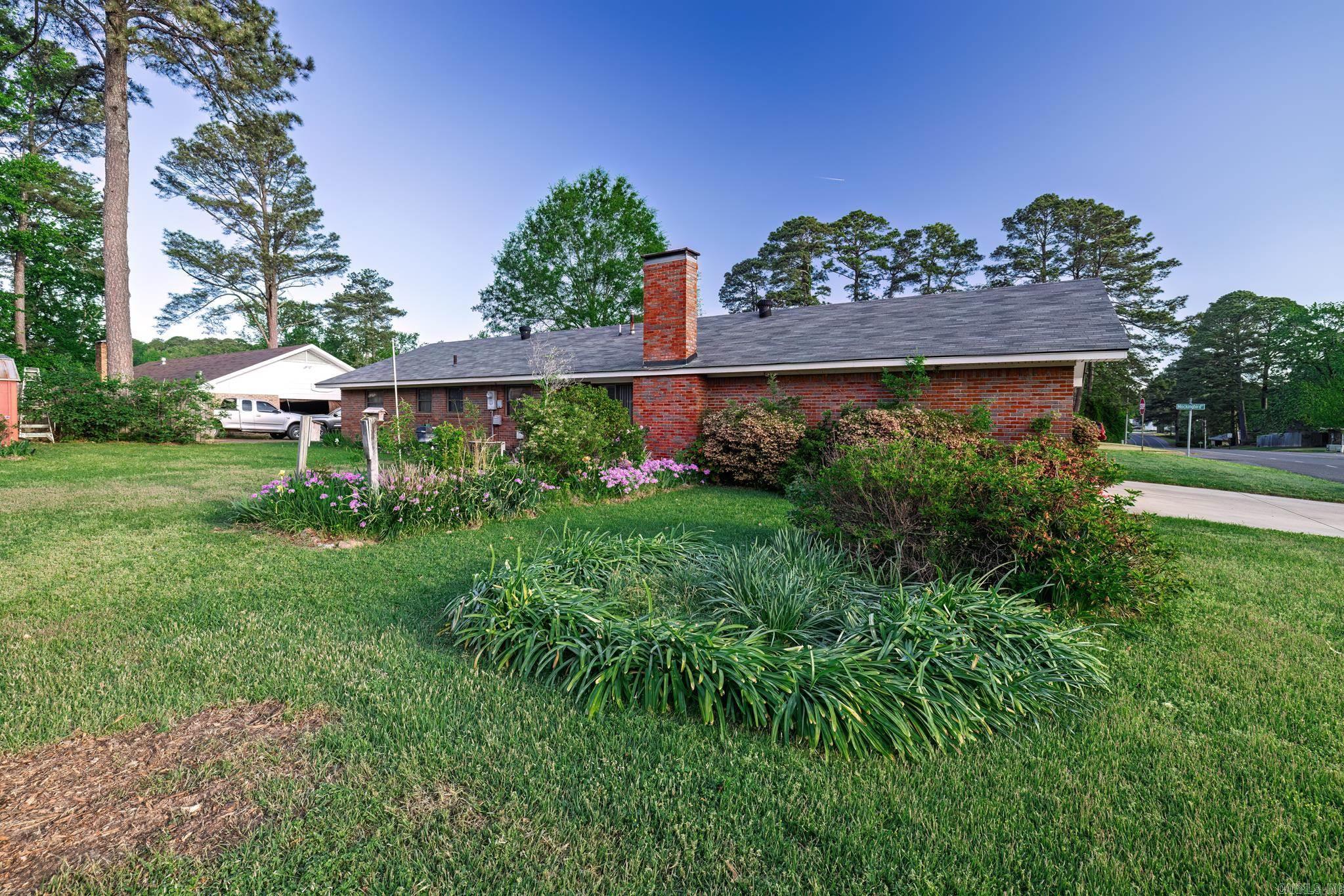 2601  Mockingbird  Arkadelphia, AR