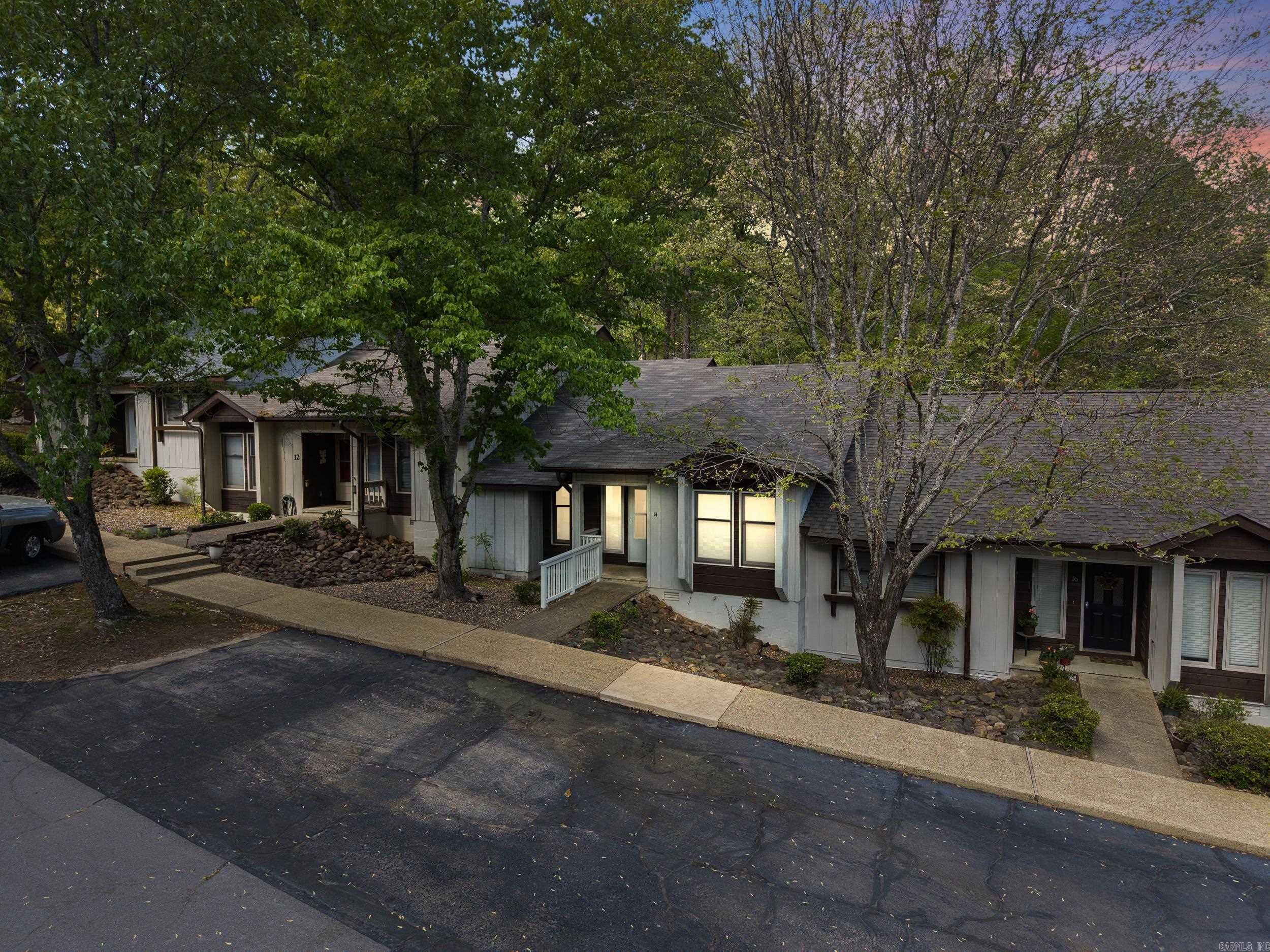 14  Tomisa Lane  Hot Springs Village, AR