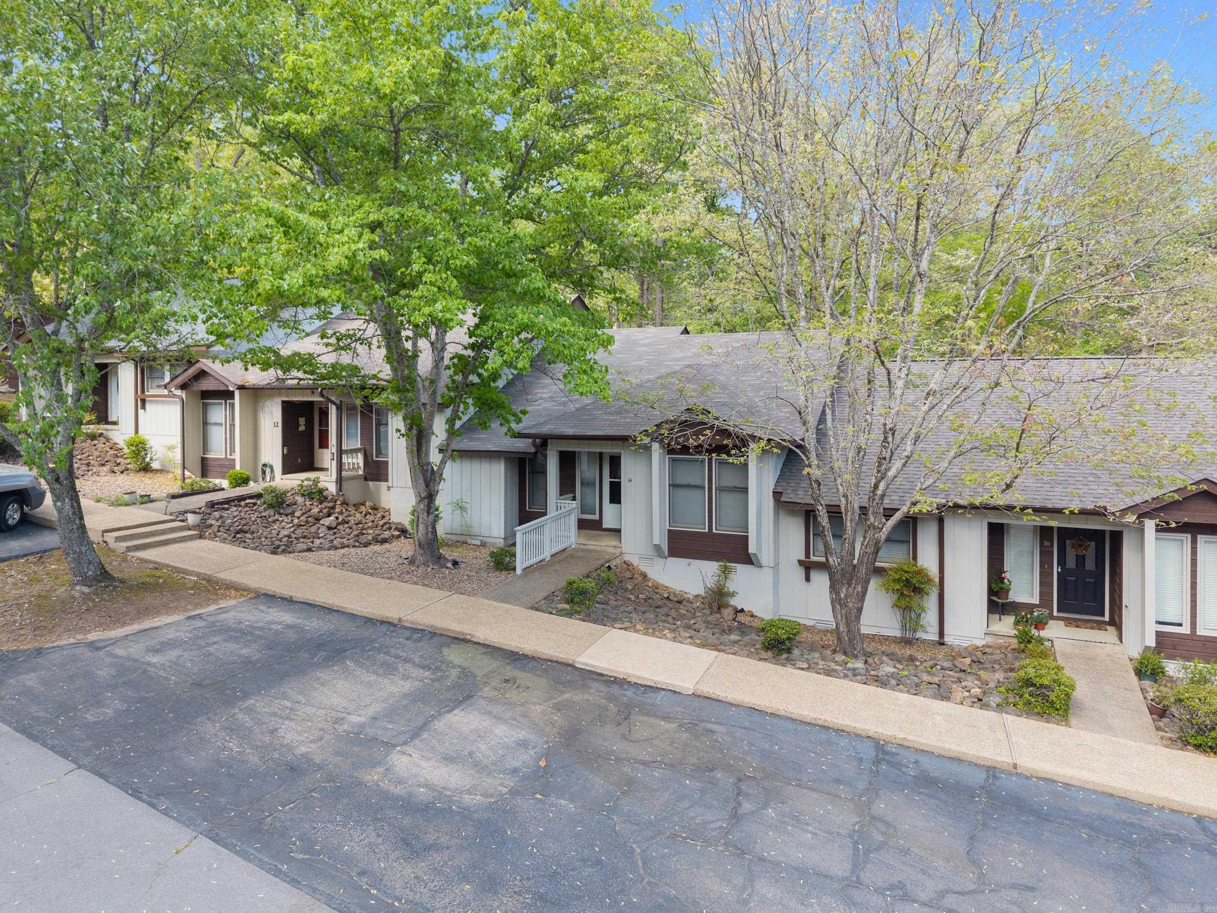 14  Tomisa Lane  Hot Springs Village, AR