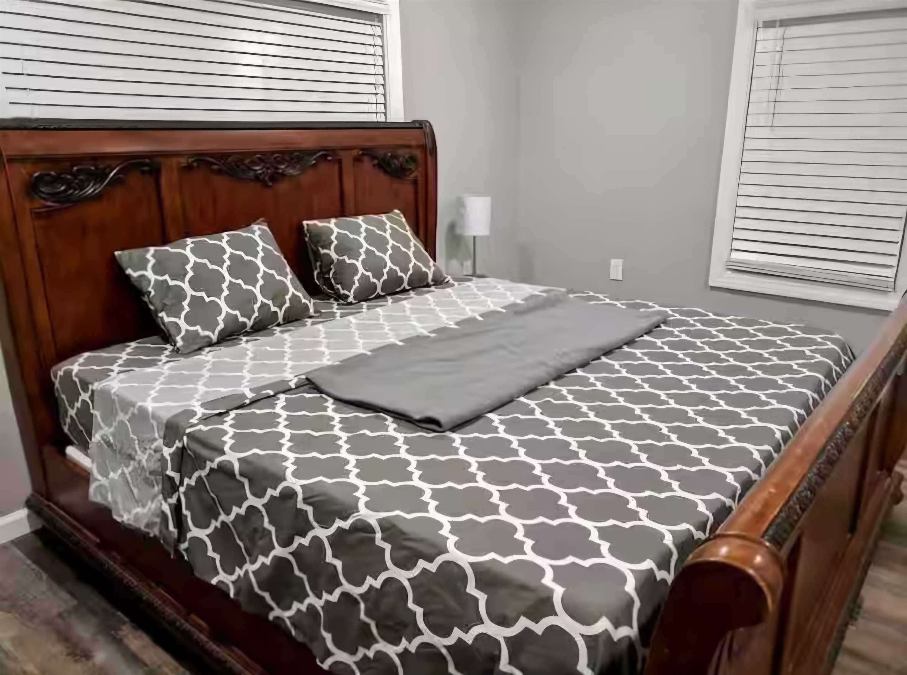 804 1/2 N Caraway  Jonesboro, AR