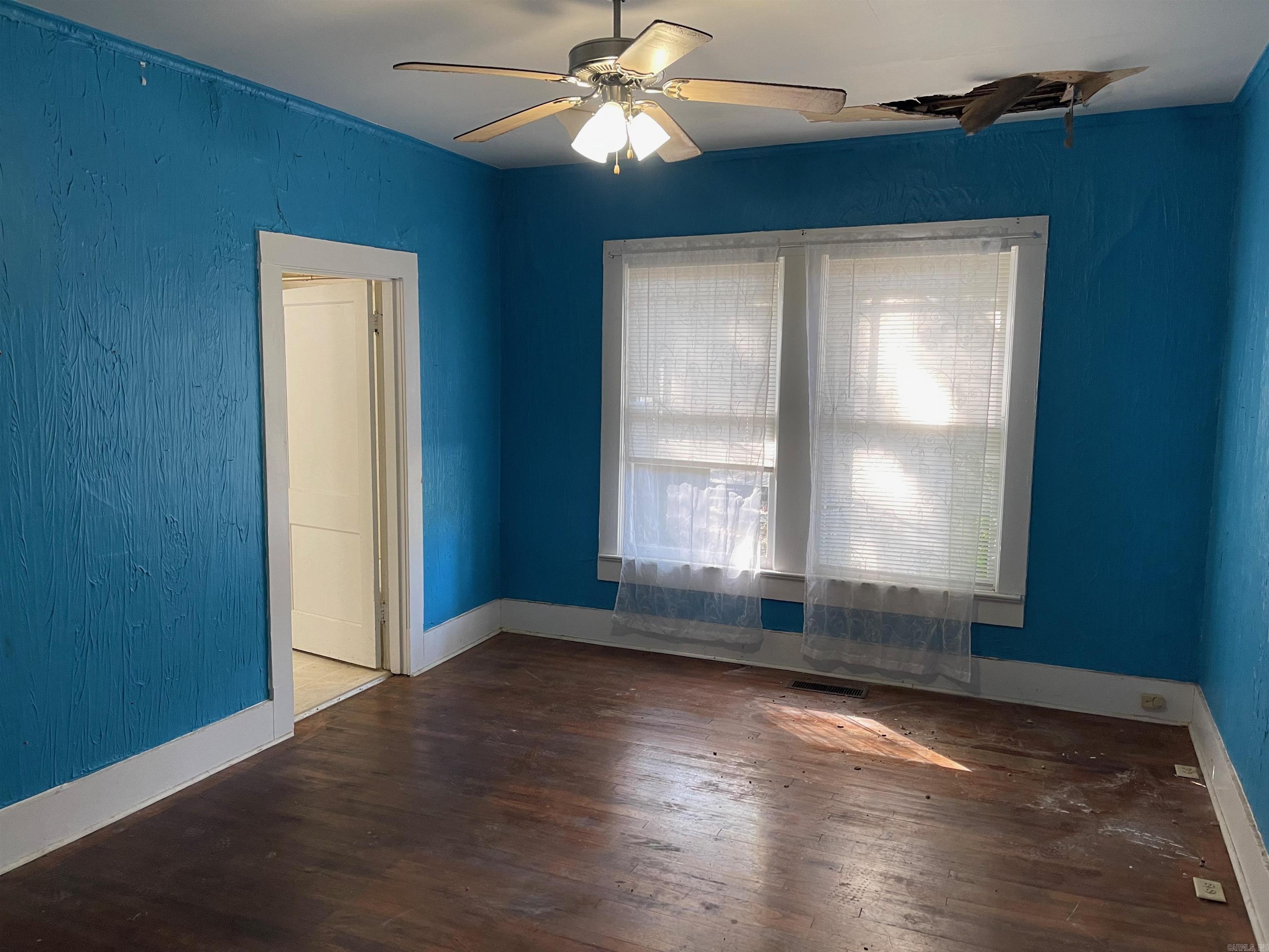 521 S Main  Monticello, AR
