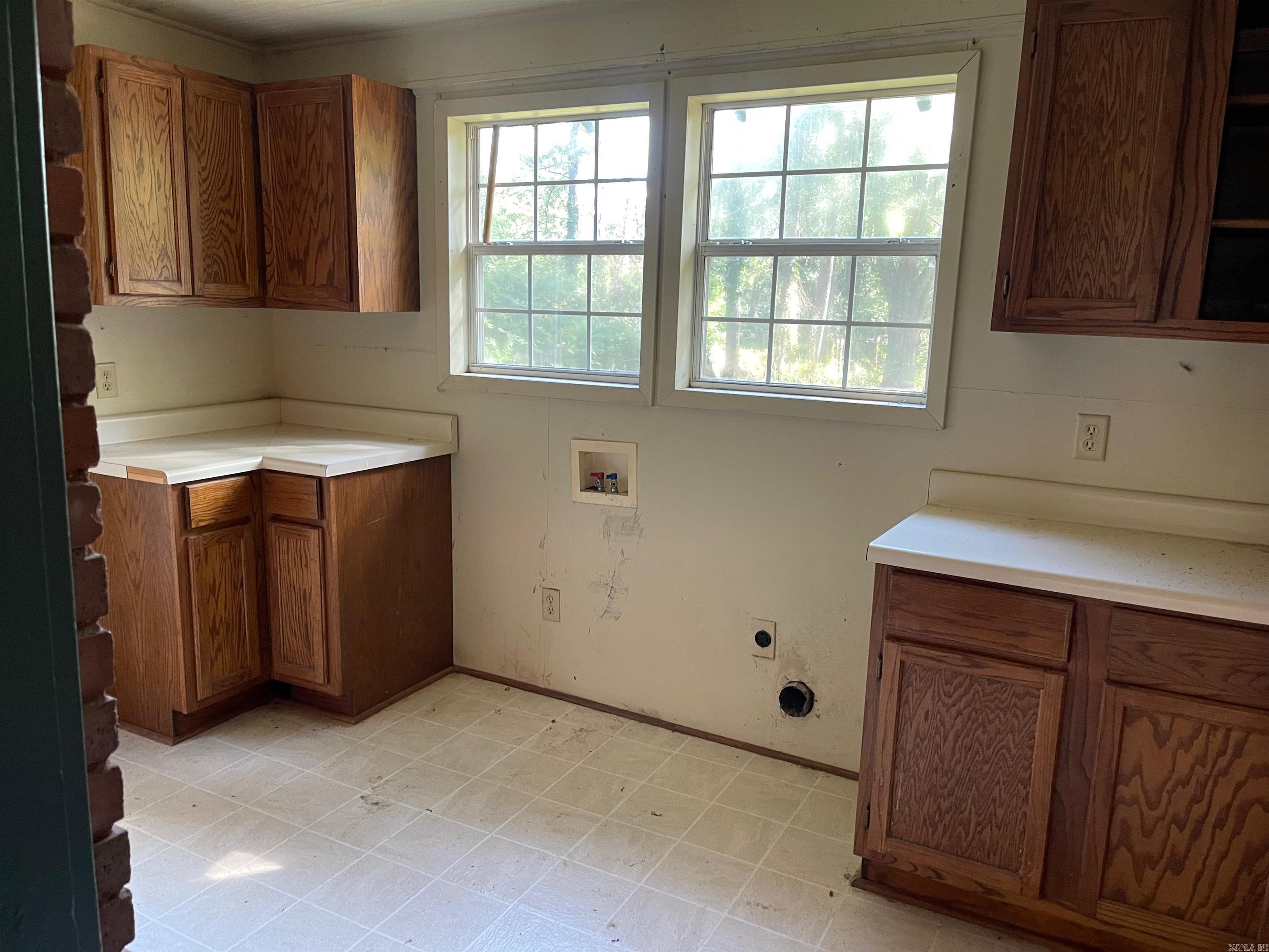 521 S Main  Monticello, AR