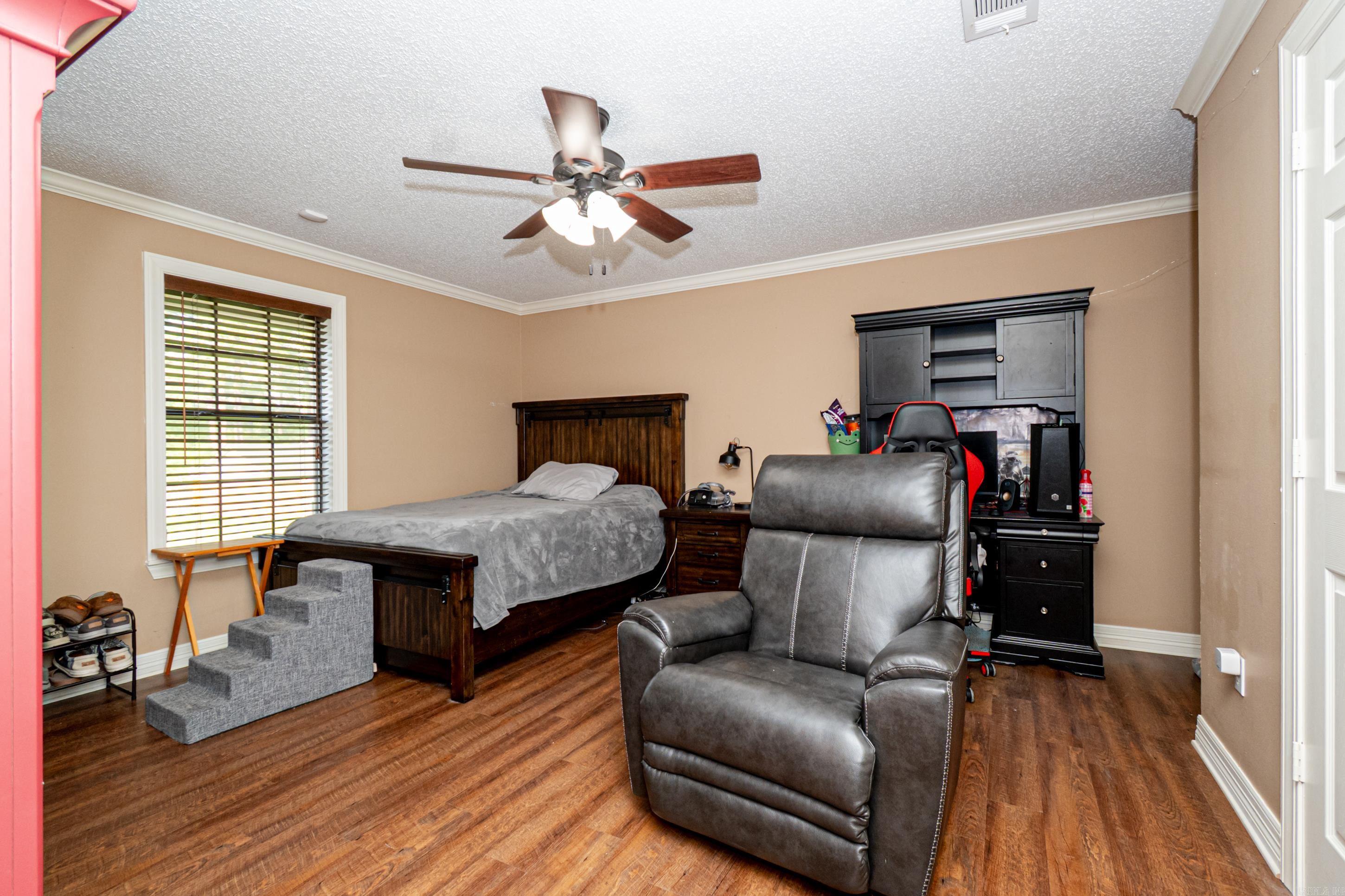 1  Azalea  Magnolia, AR