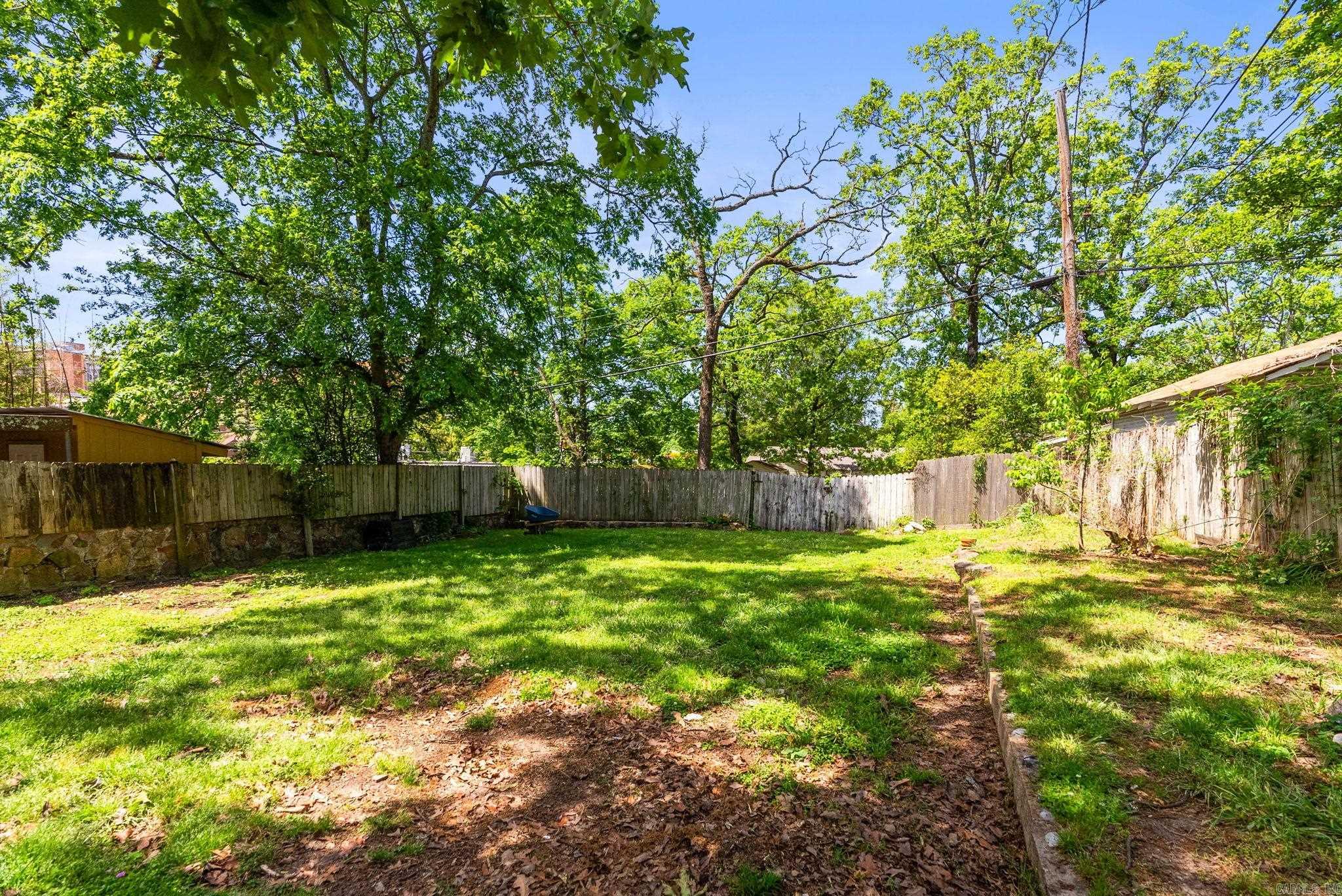 110 N Cedar  Little Rock, AR