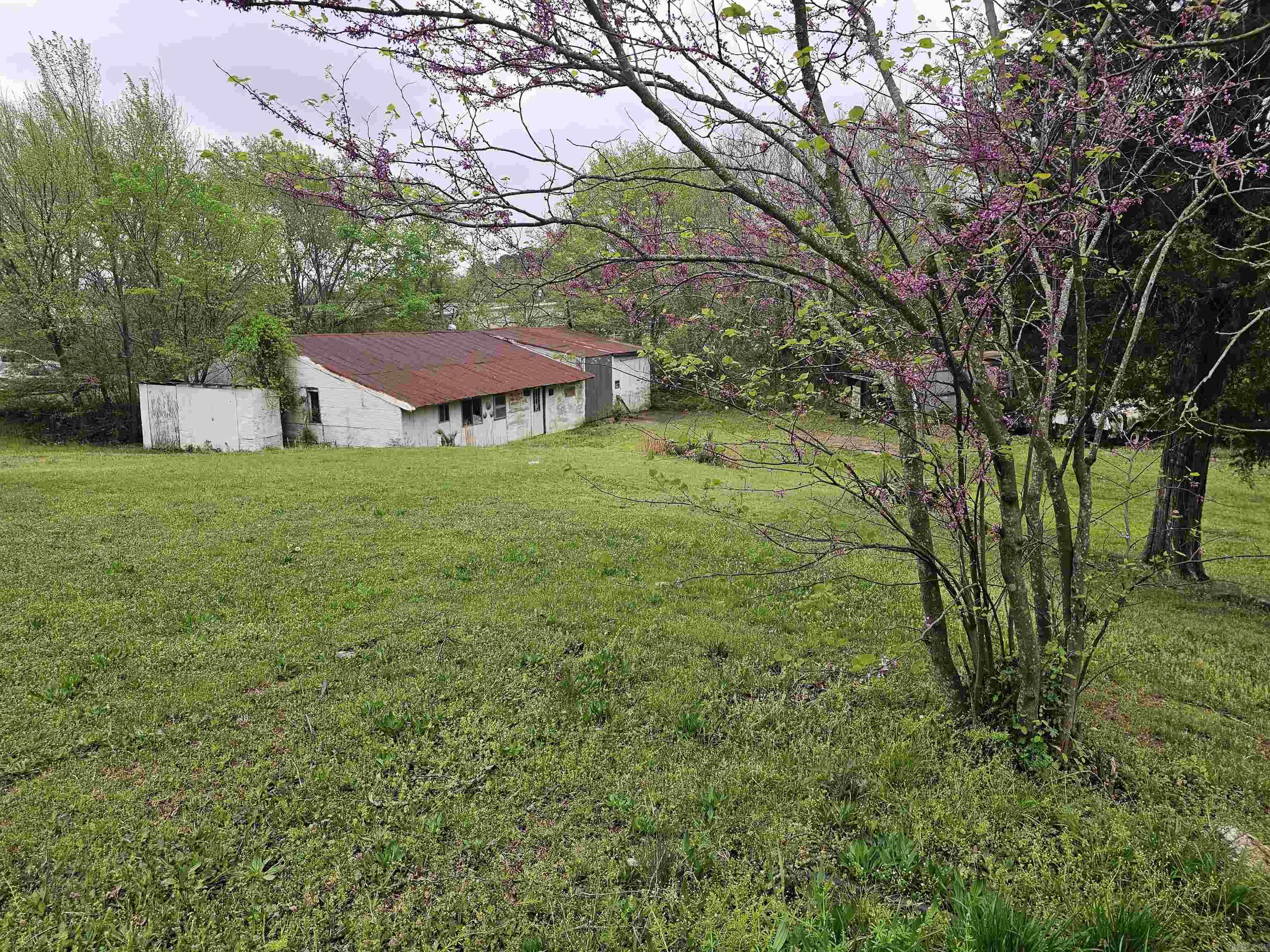 306  Hwy 71 N  Mena, AR