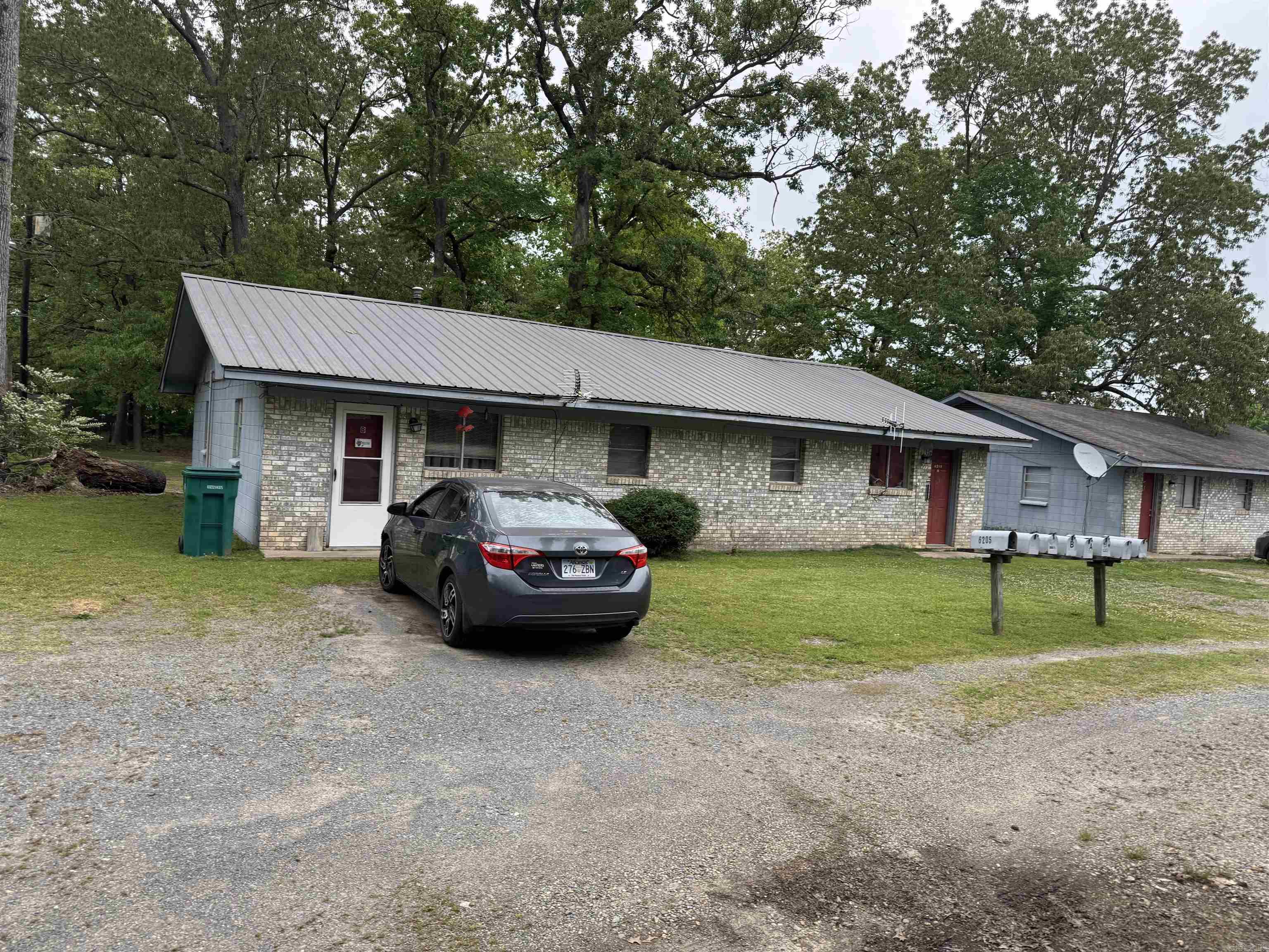 2500 N PHILLIPS  White Hall, AR