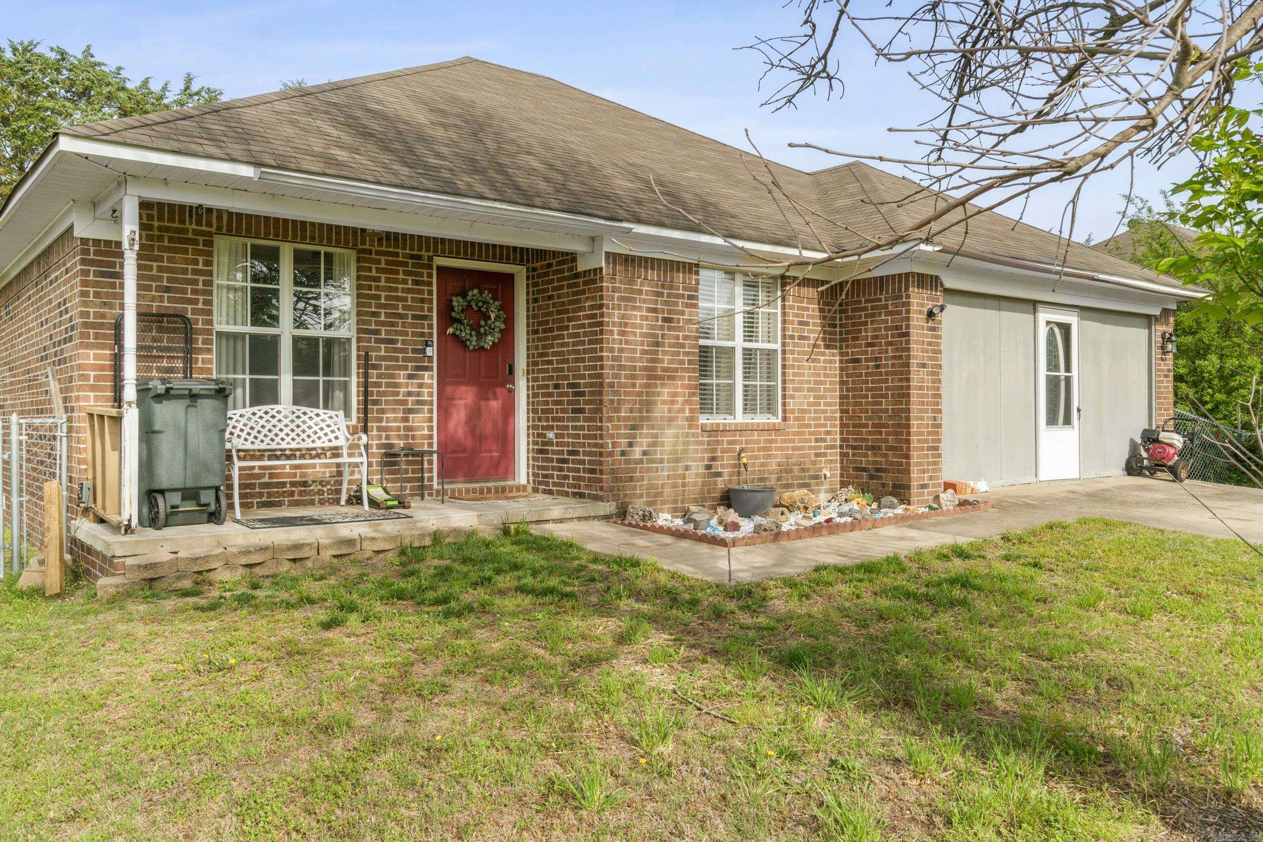 108  Rambler  Rose Bud, AR