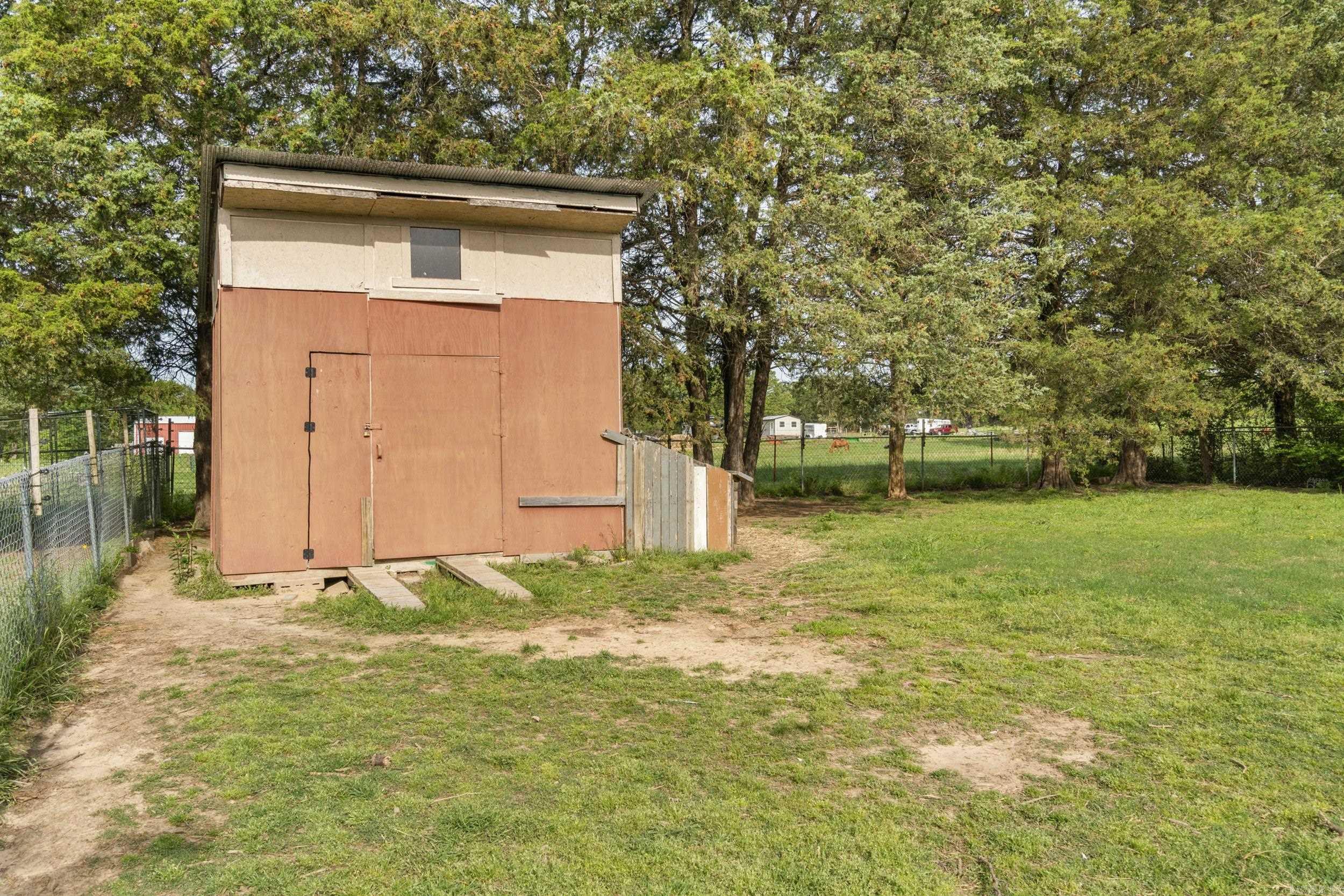 108  Rambler  Rose Bud, AR
