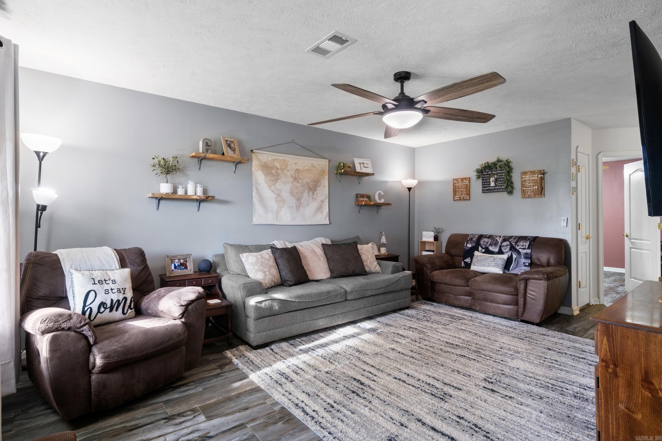 108  Rambler  Rose Bud, AR