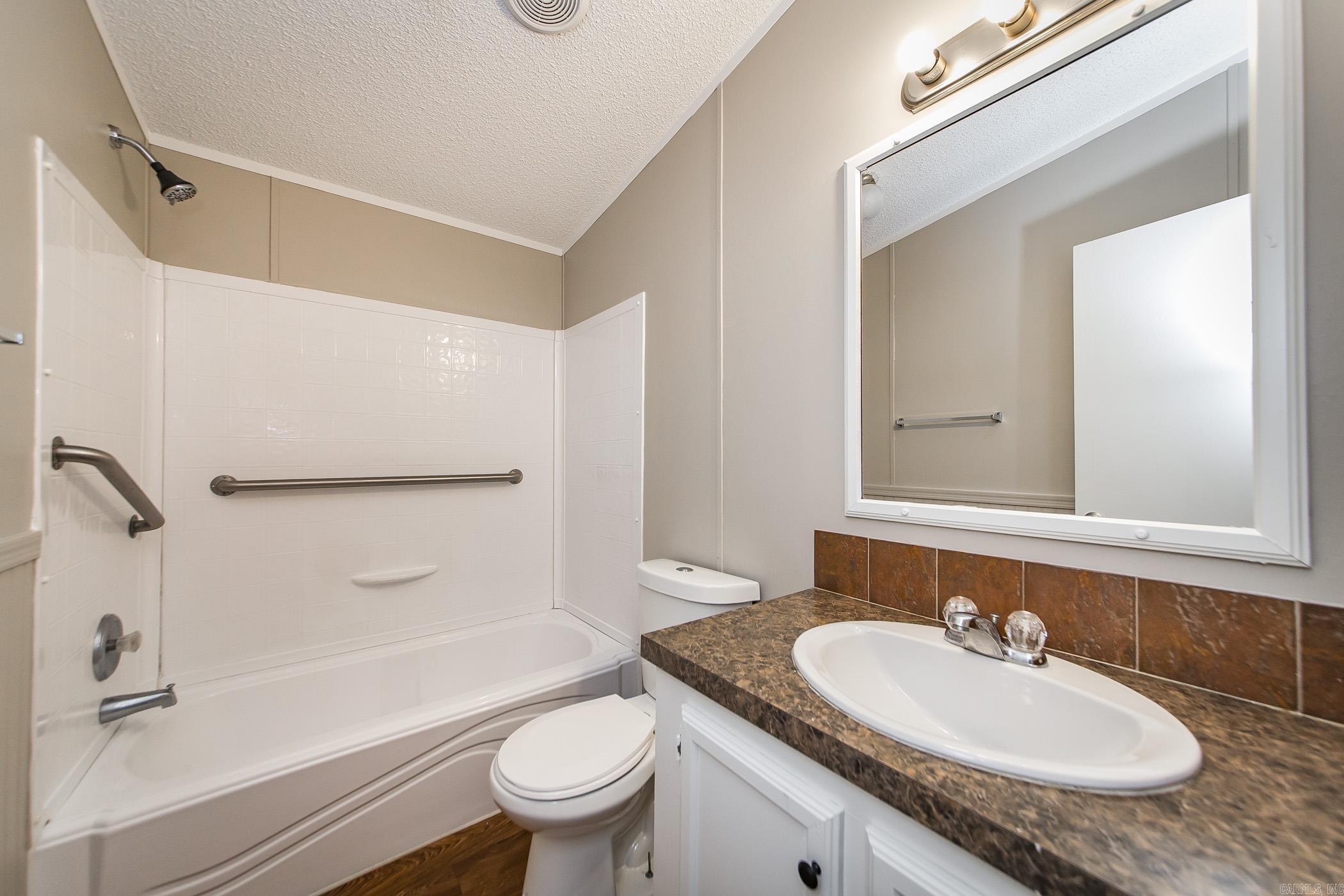 1802 E Main  Cabot, AR