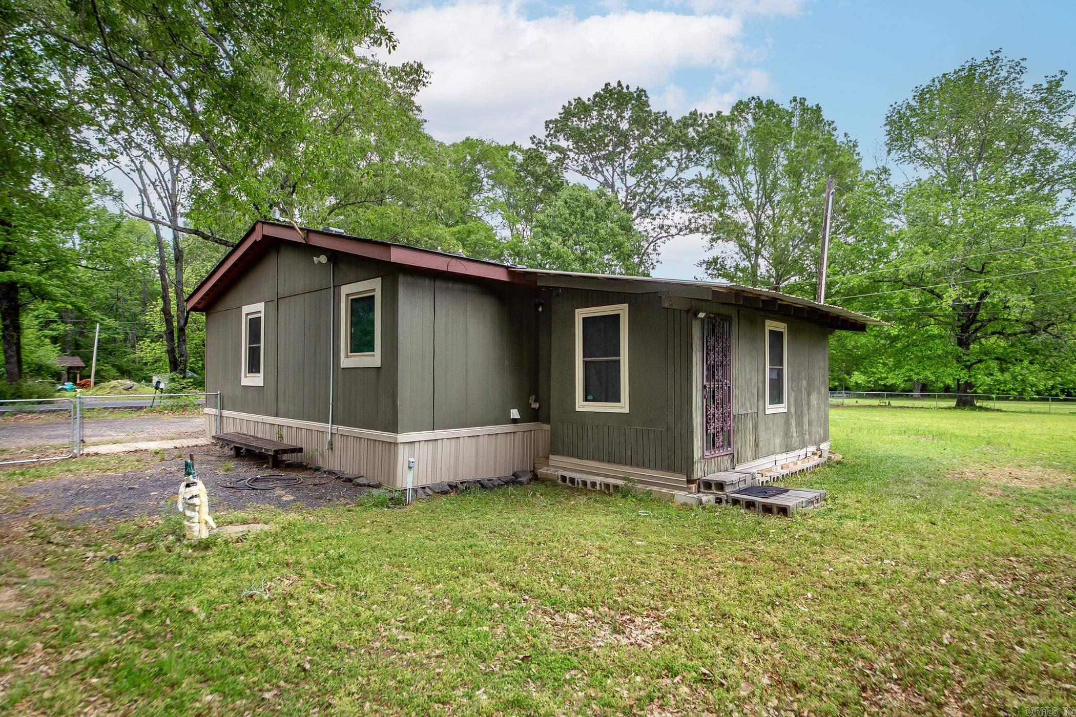 1802 E Main  Cabot, AR