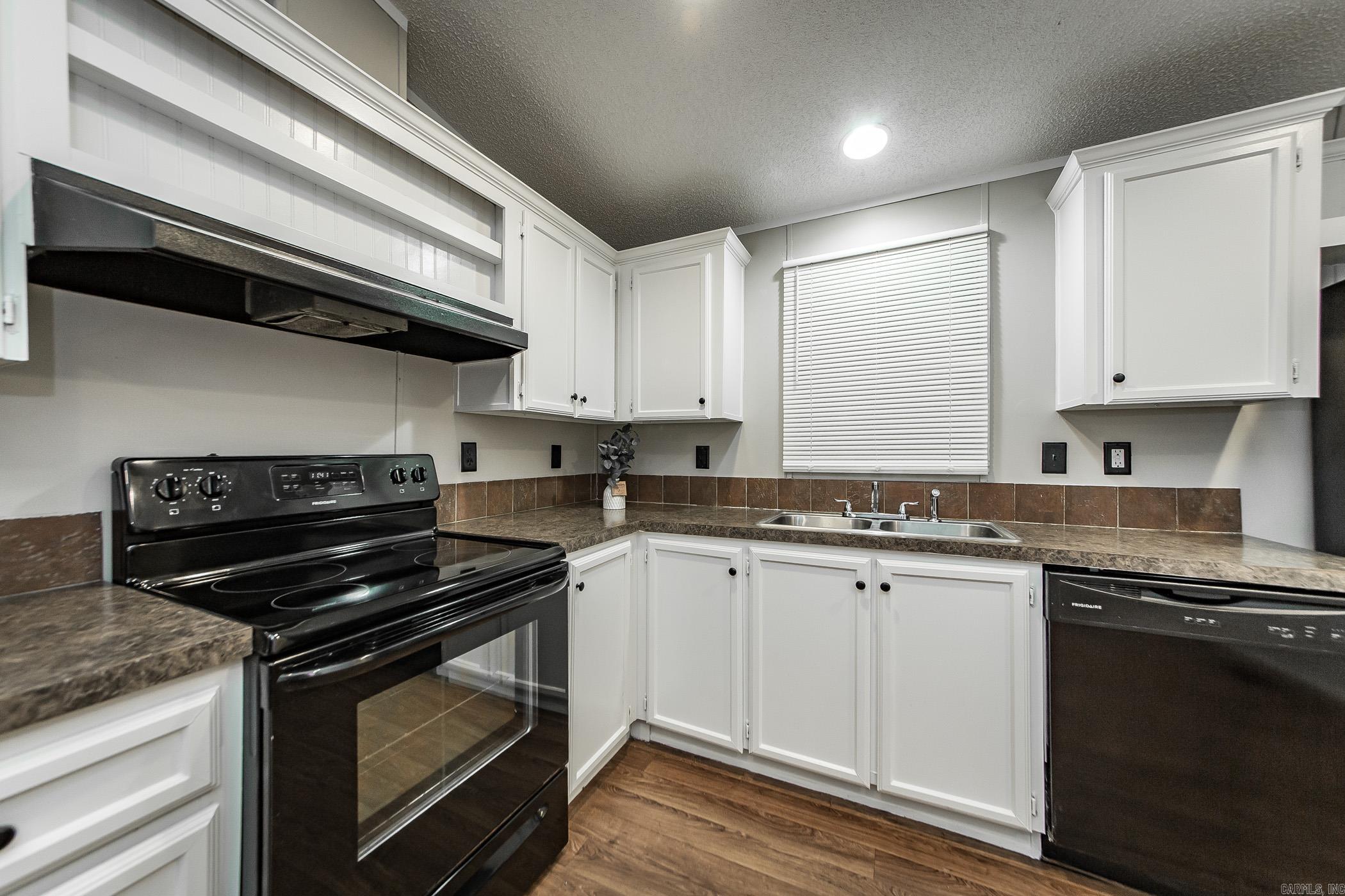 1802 E Main  Cabot, AR