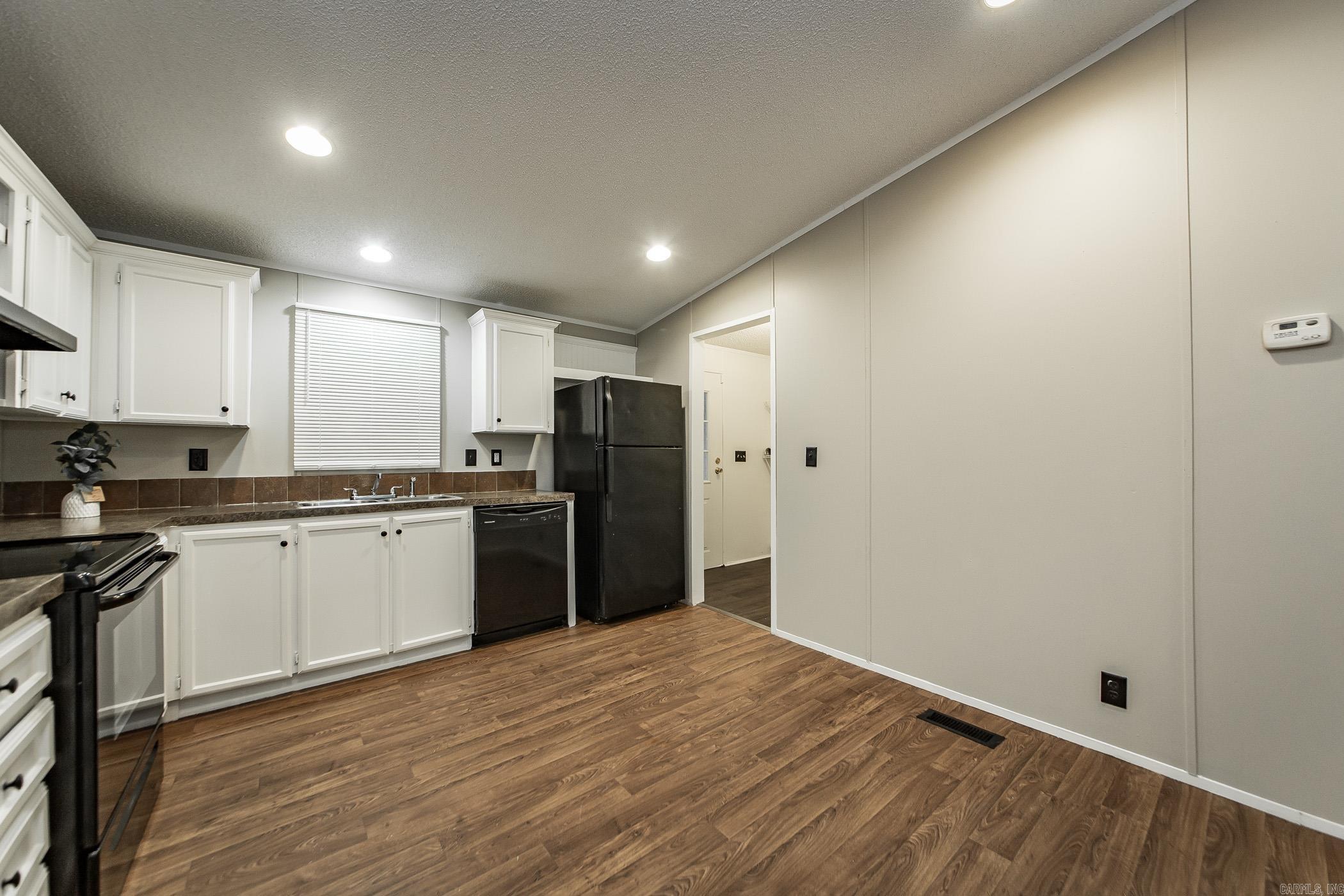 1802 E Main  Cabot, AR
