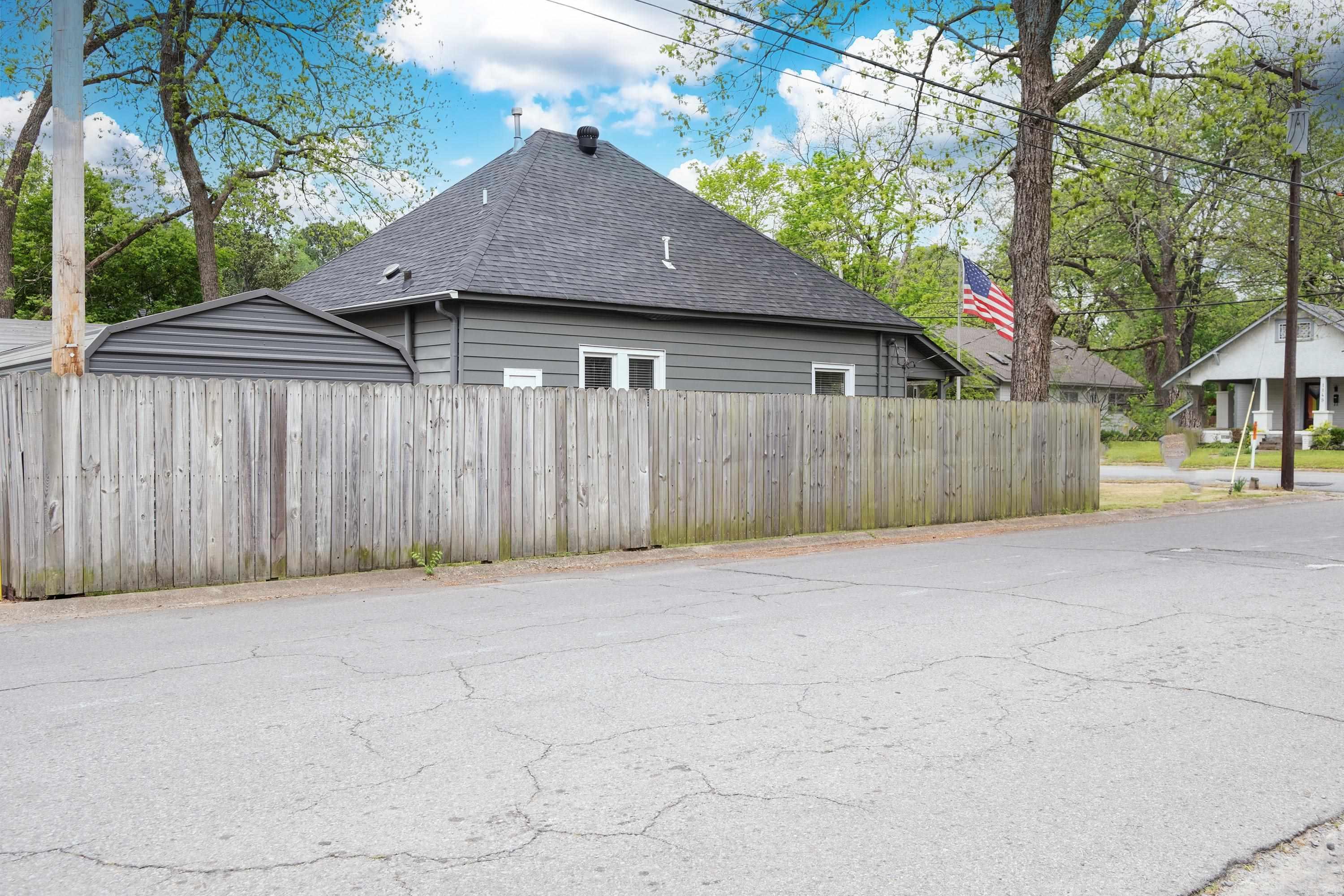 1150  Clifton  Conway, AR