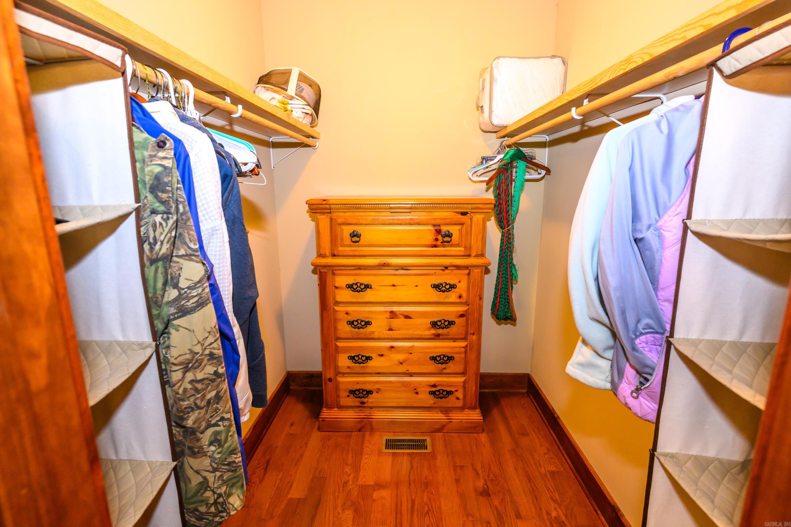349 off  McPhearson  Norfork, AR