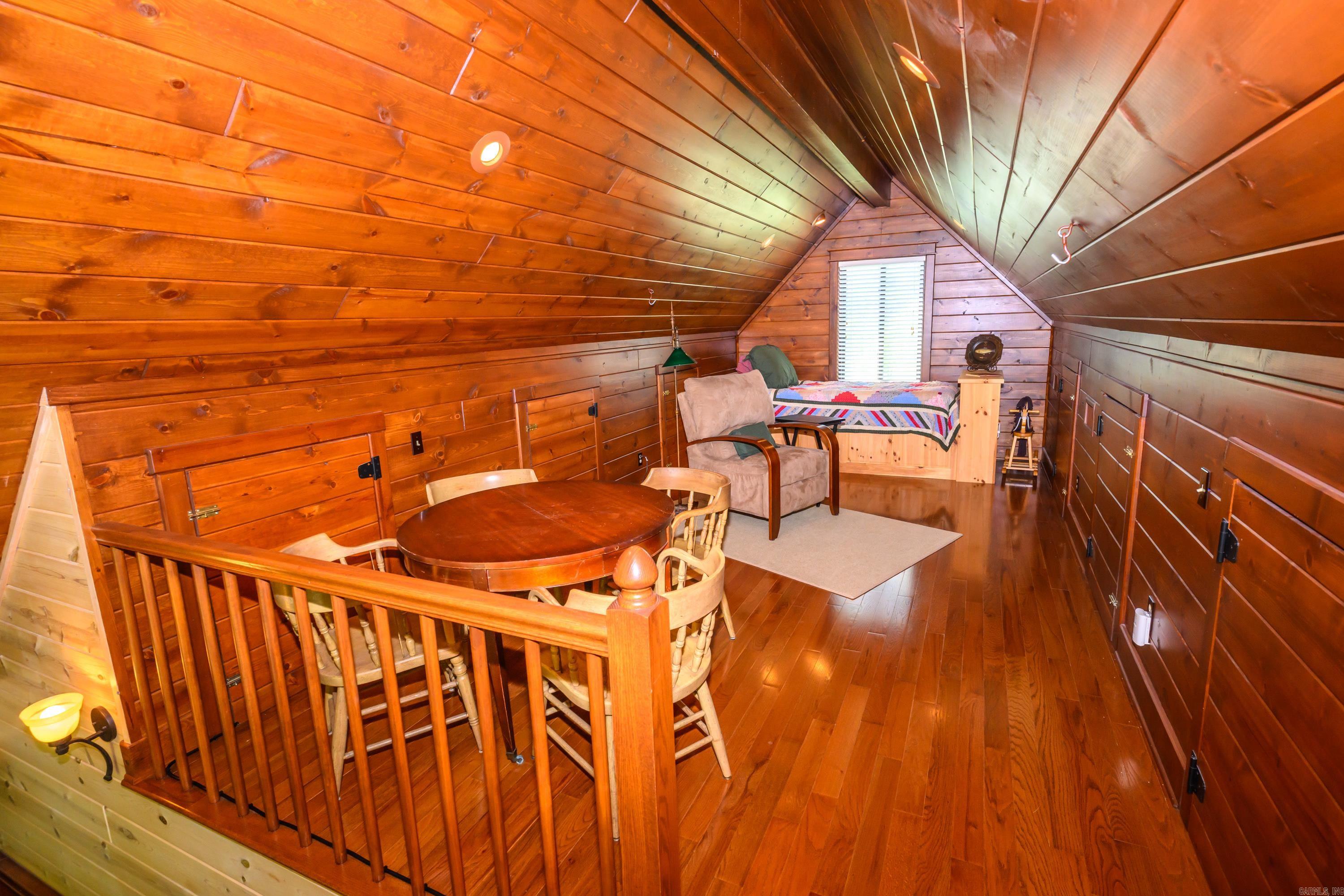 349 off  McPhearson  Norfork, AR