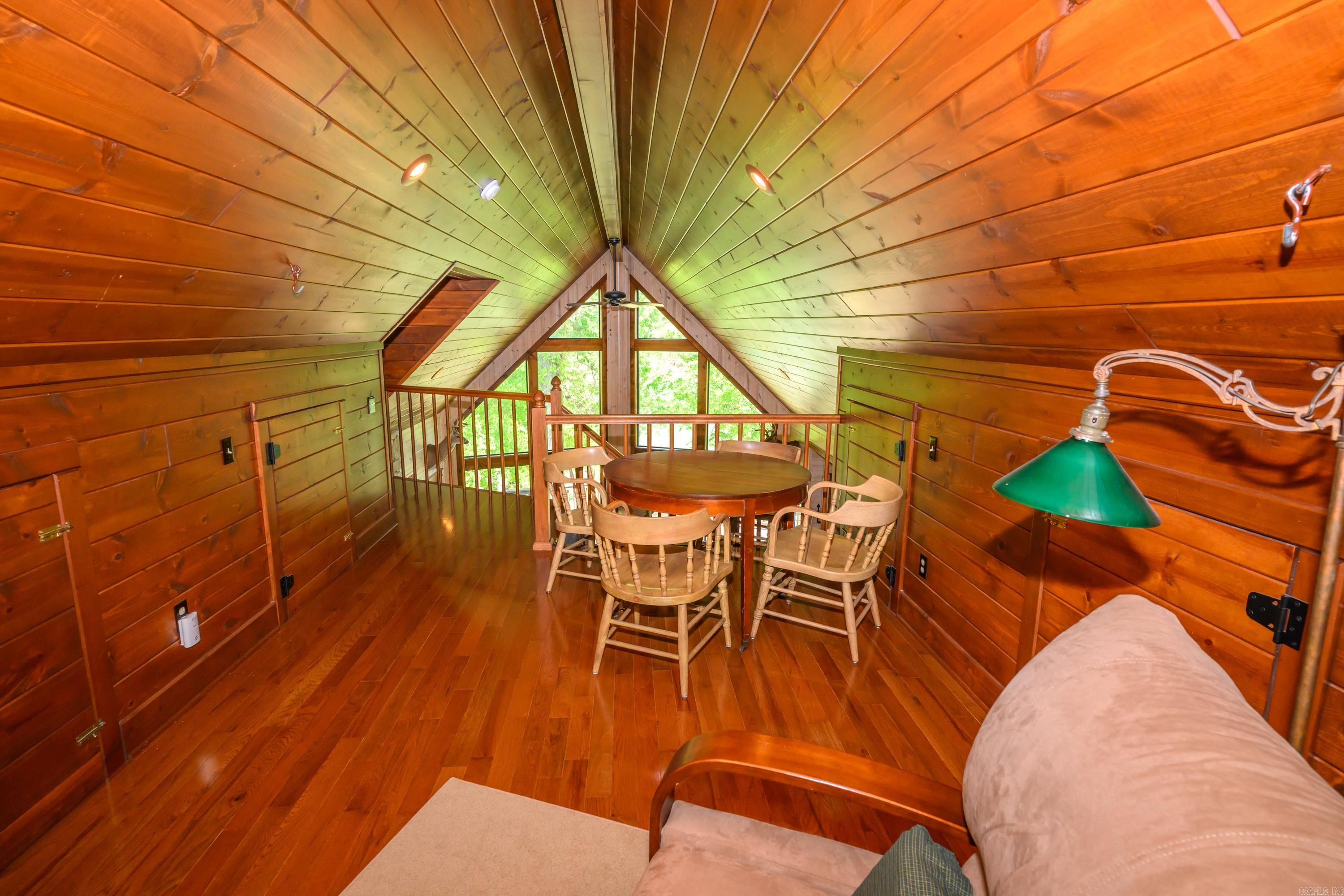 349 off  McPhearson  Norfork, AR