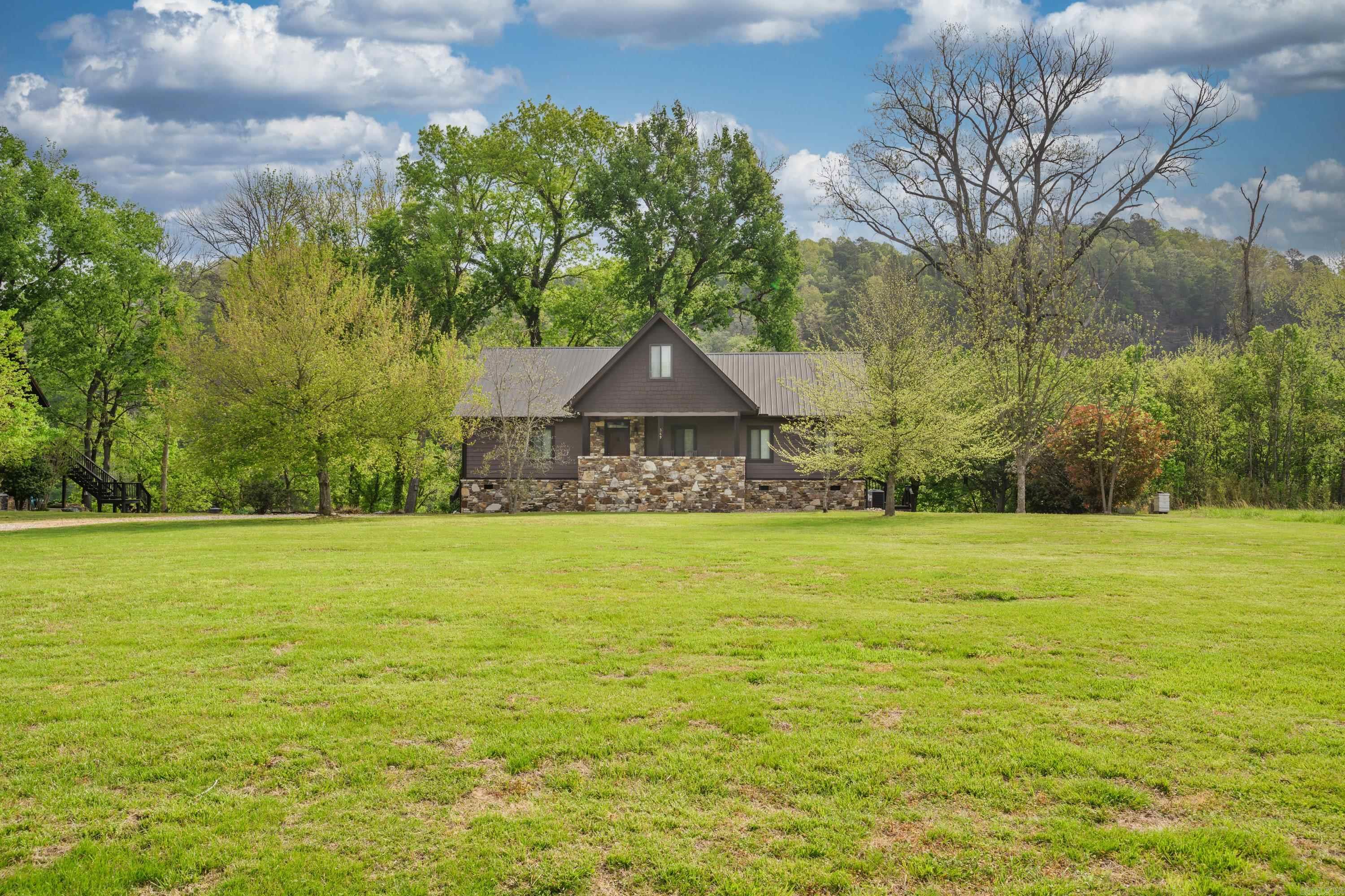 349 off  McPhearson  Norfork, AR