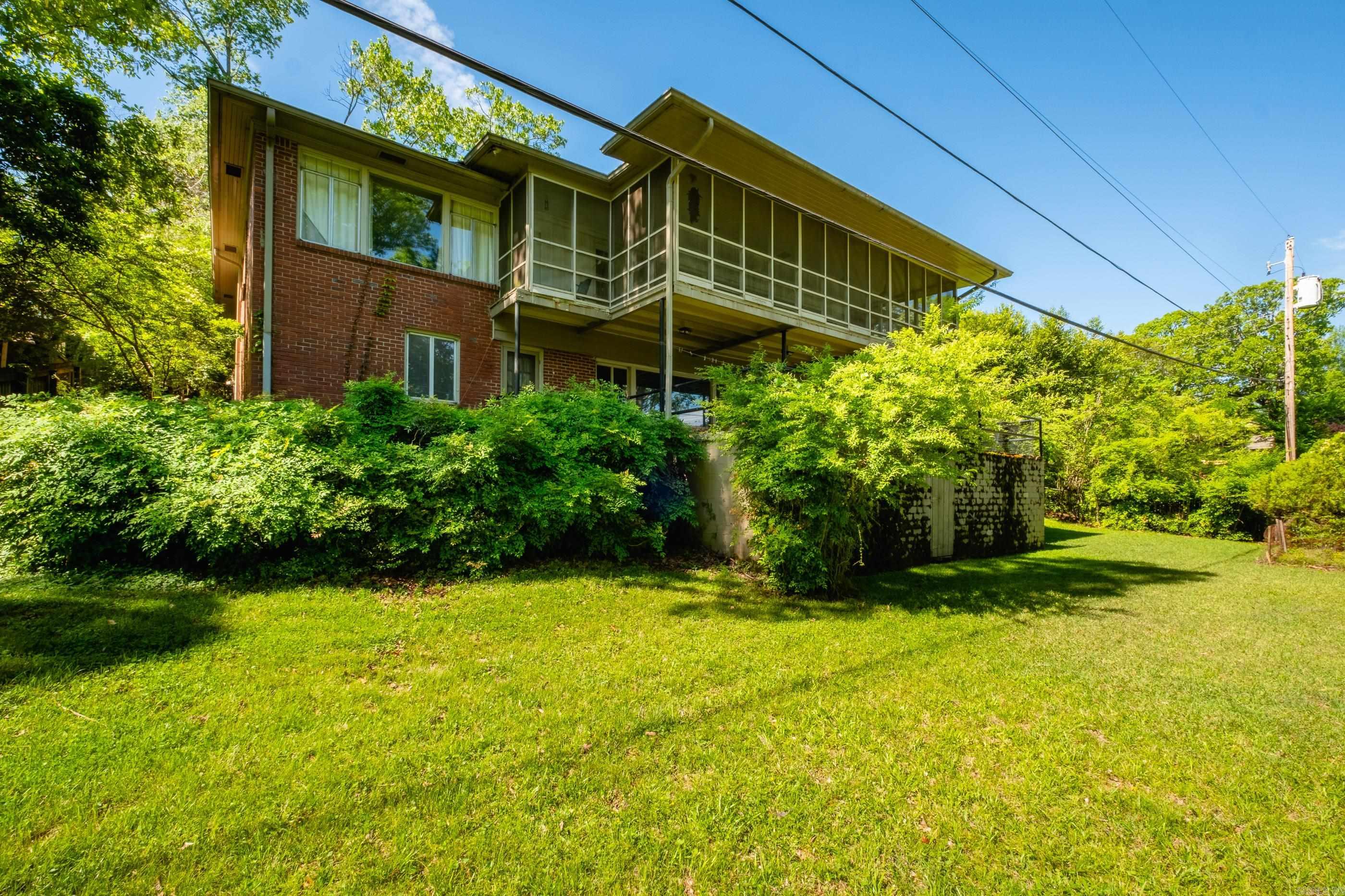 7108  Rockwood  Little Rock, AR
