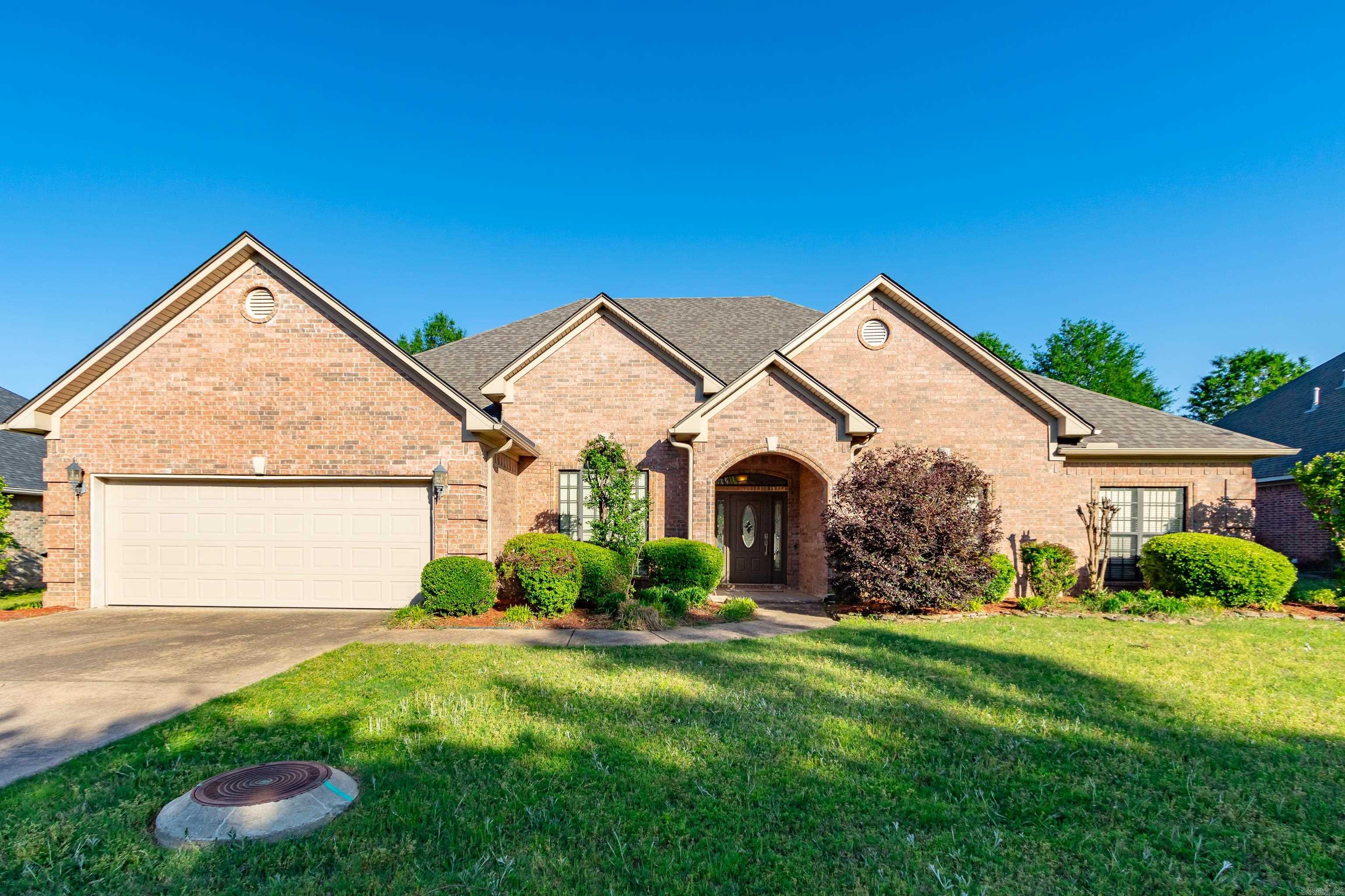 108  BOURIESE  Maumelle, AR