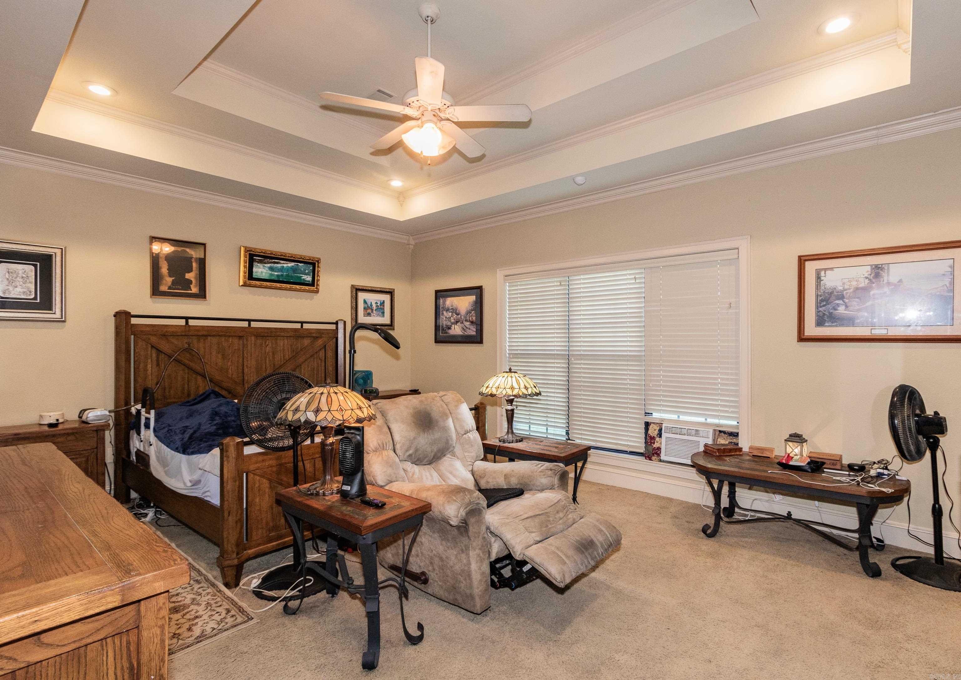 108  BOURIESE  Maumelle, AR