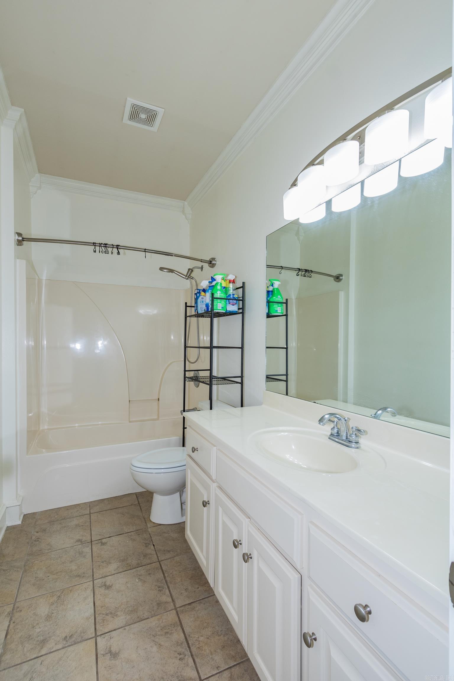 108  BOURIESE  Maumelle, AR
