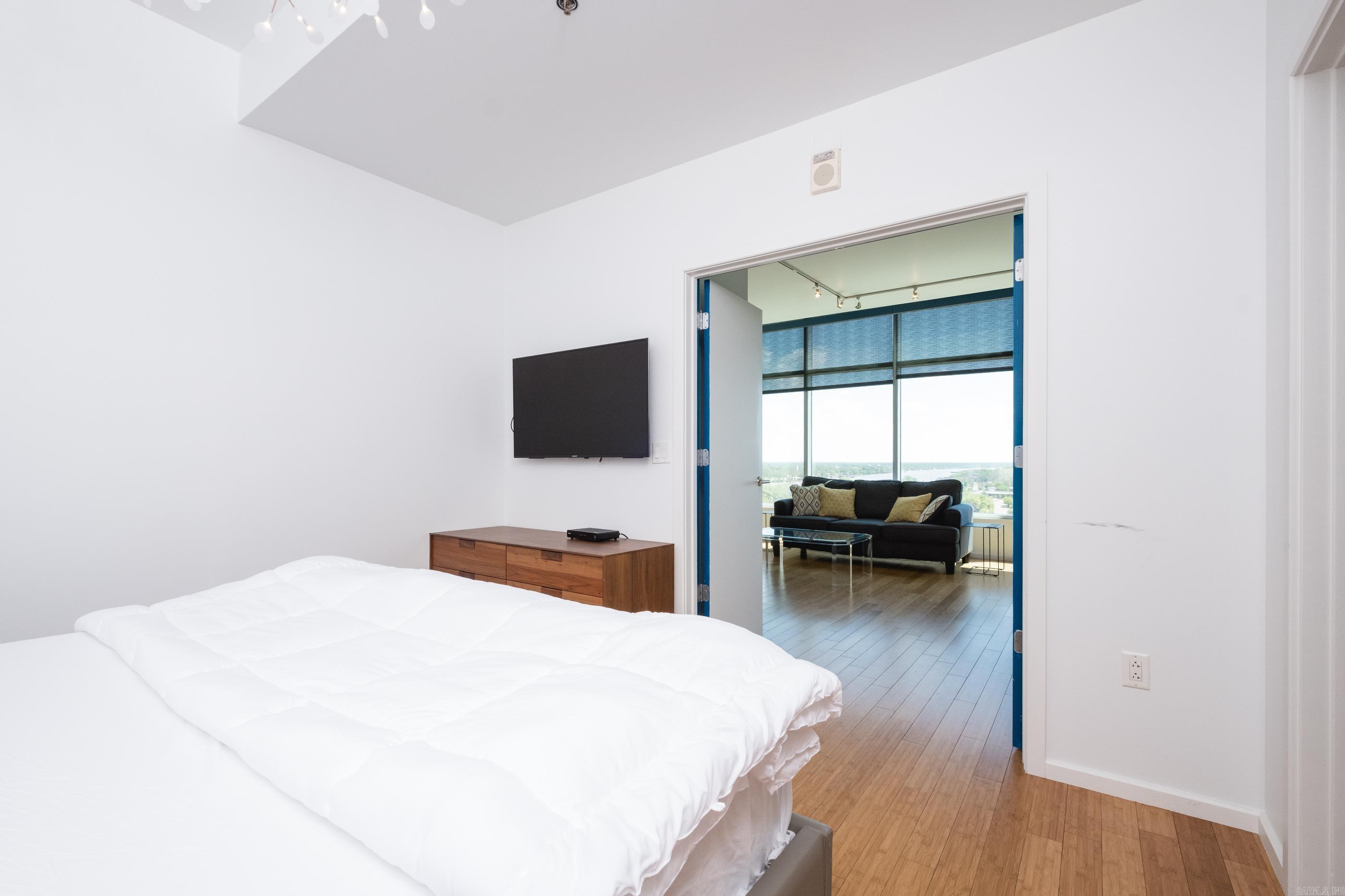315  Rock #1606 Little Rock, AR